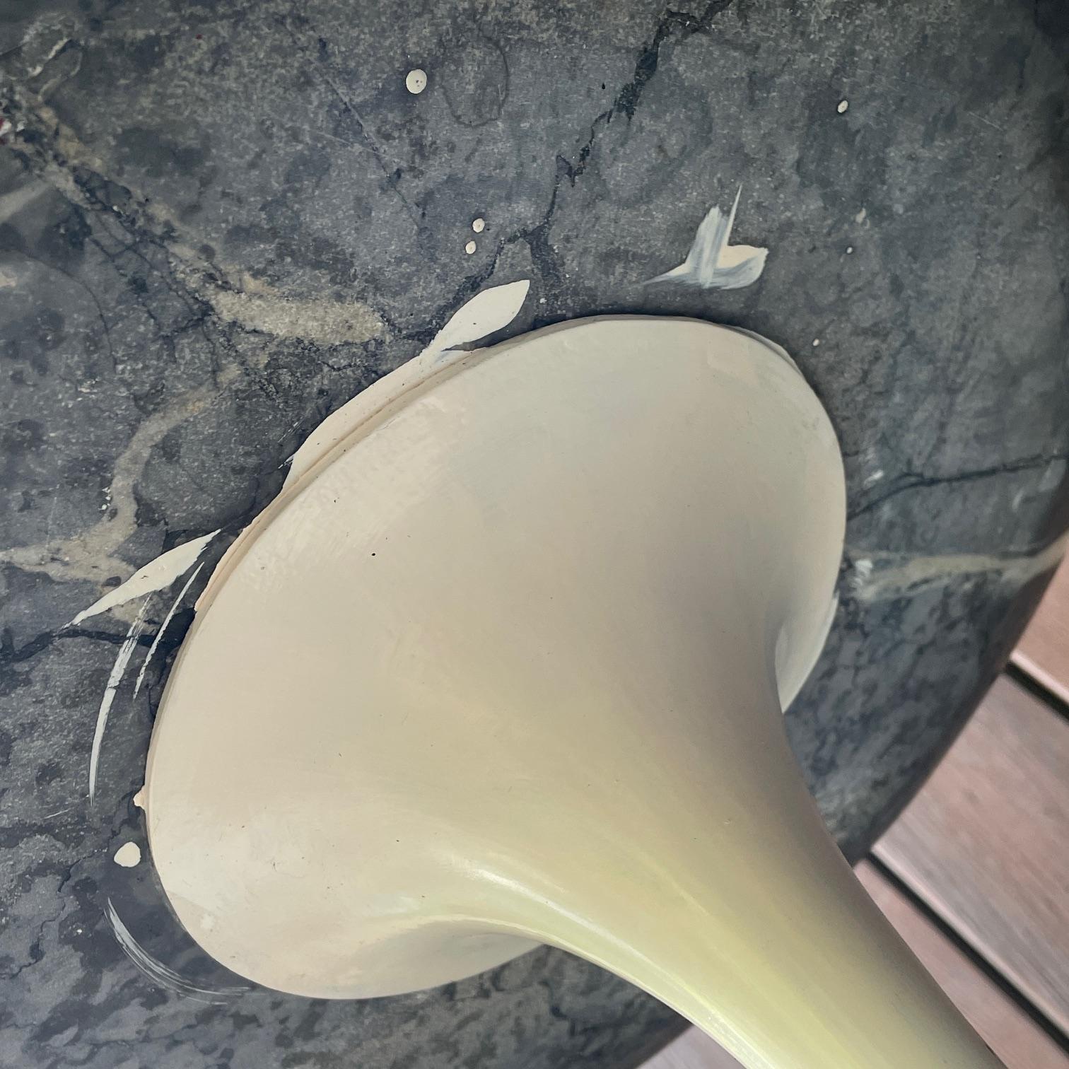 Vintage 1960 Knoll Tavolino in marmo con piedistallo Grigio + Bianco a righe in vendita 3