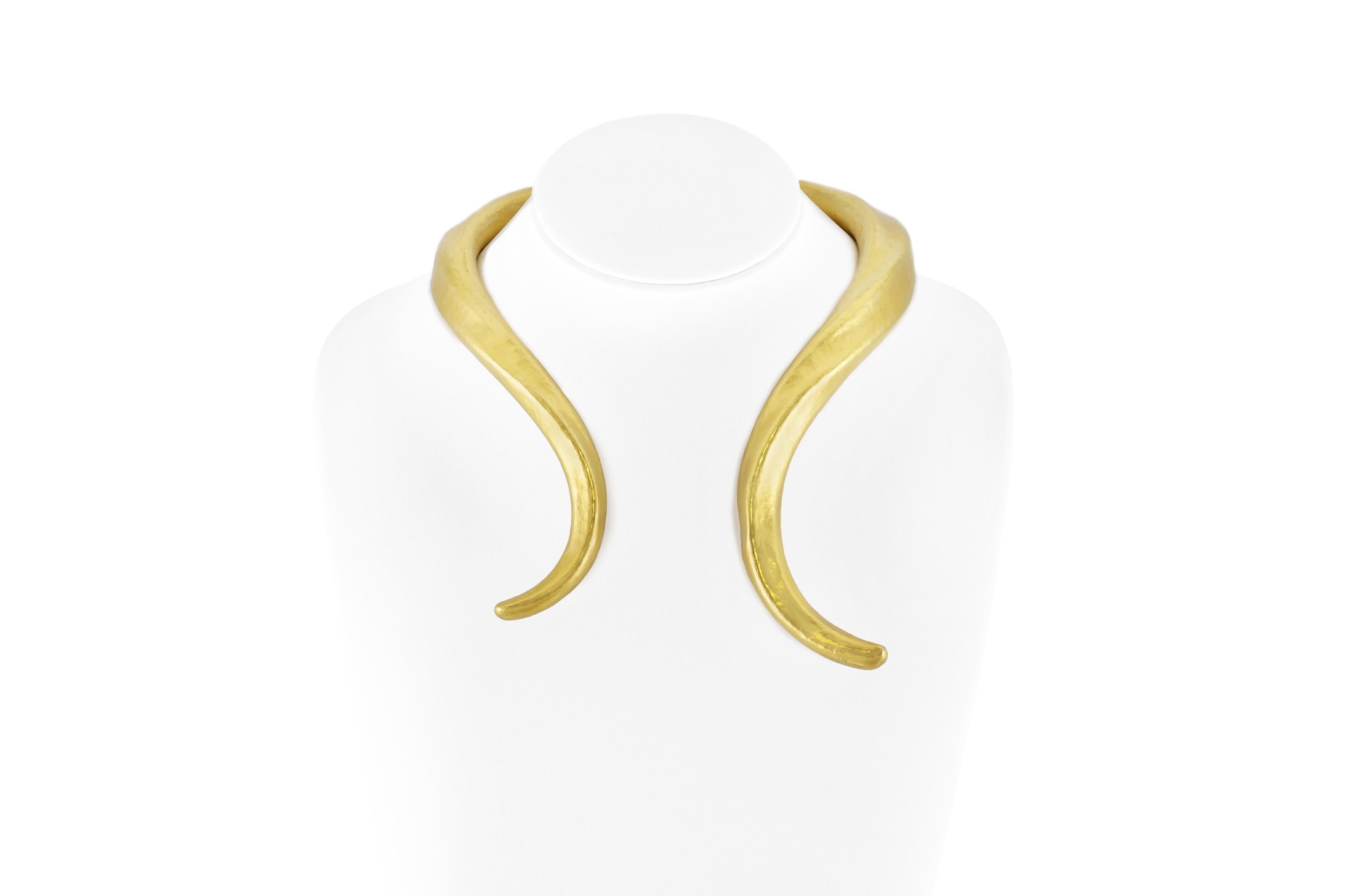 Finley en or jaune 22K.
Signé par Lalaounis
Circa 1960s