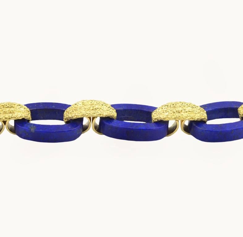 Women's Vintage 1960s Lapis Lazuli and 18 Karat Gold Link Bracelet For Sale