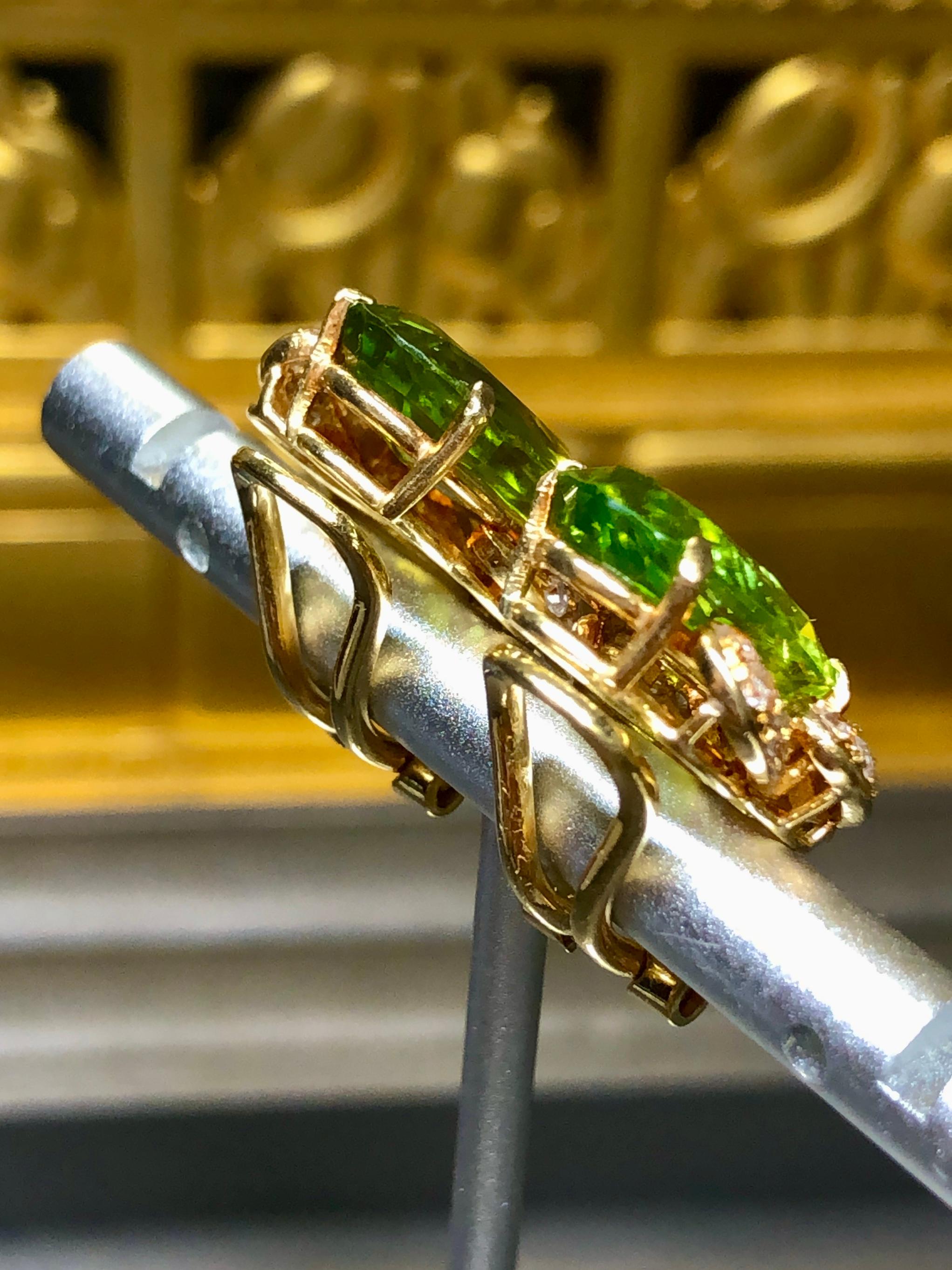 Vintage 1960’s Large Oval Peridot Diamond Huggie Omega Back Earrings 10.40cttw In Good Condition For Sale In Winter Springs, FL