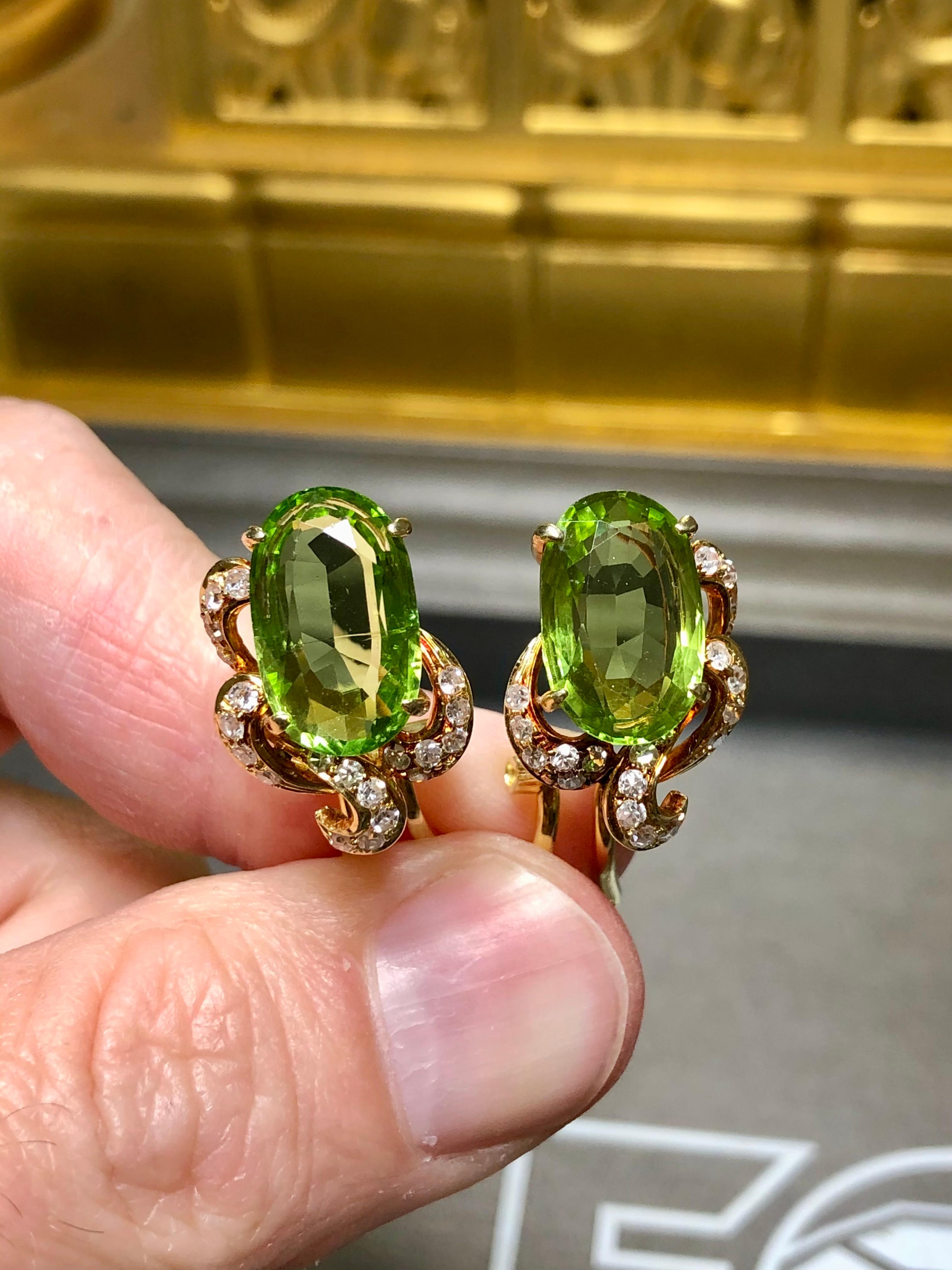 Women's or Men's Vintage 1960’s Large Oval Peridot Diamond Huggie Omega Back Earrings 10.40cttw For Sale