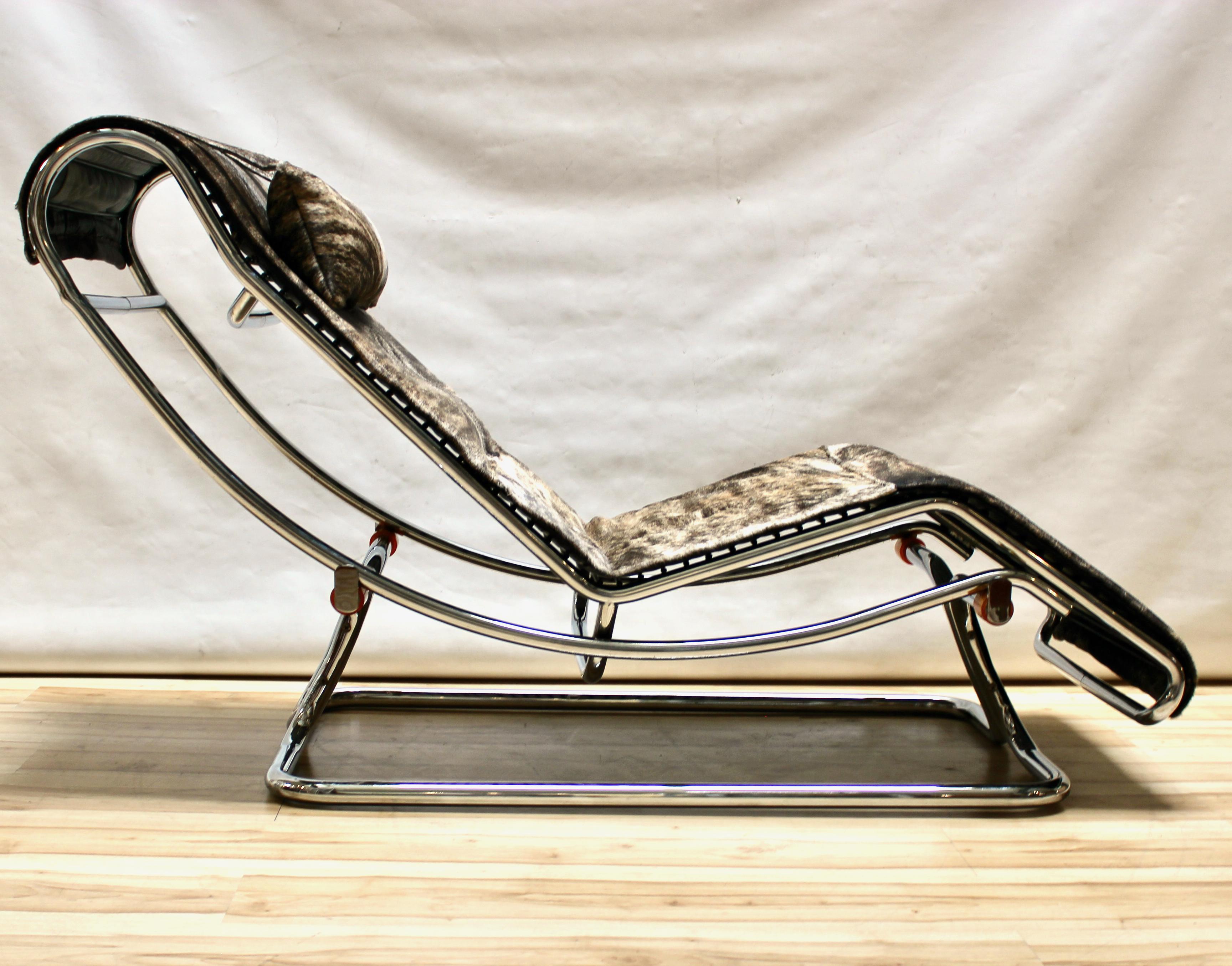 Vintage 1960s Le Corbusier-Style Upholstered Lounge Chair 1
