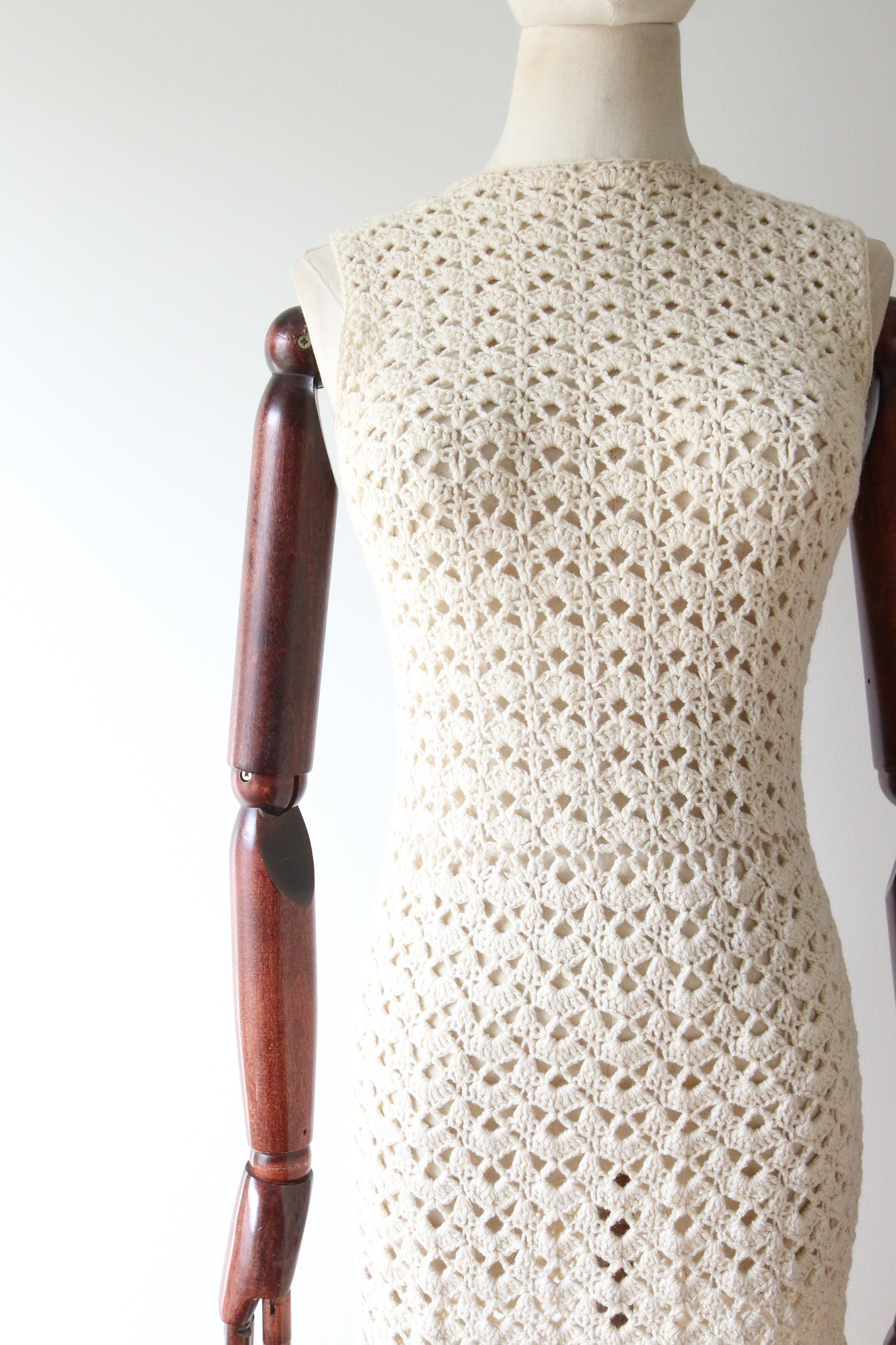 Vintage 1960's Mady Gerrard Crochet Dress and Matching Jacket UK 8-10 US 4-6 In Good Condition For Sale In Cheltenham, GB