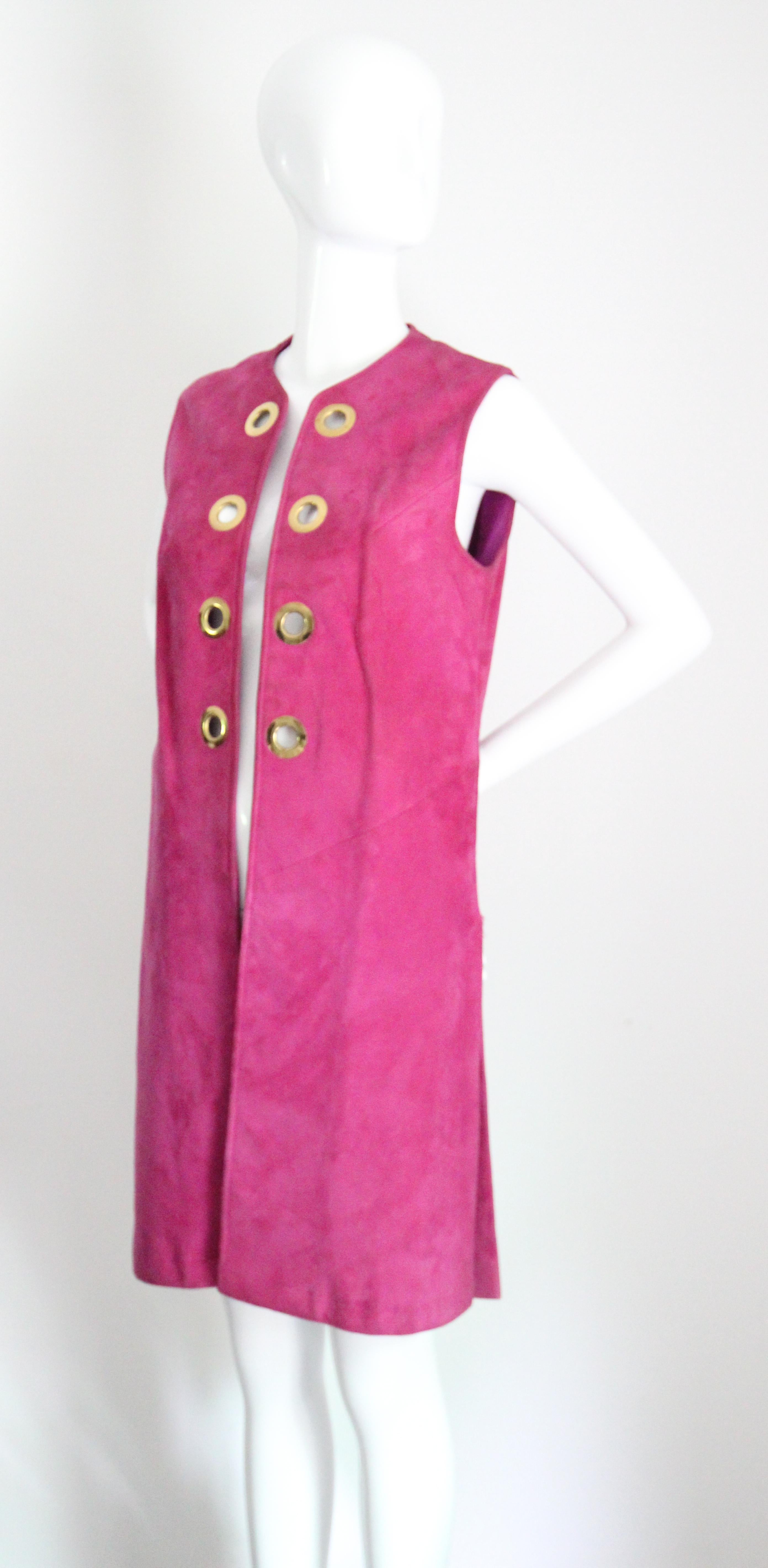 Vintage 1960's Magenta Suede Longline Waistcoat sixties suede UK 10-12 US 6-8 in vendita 1