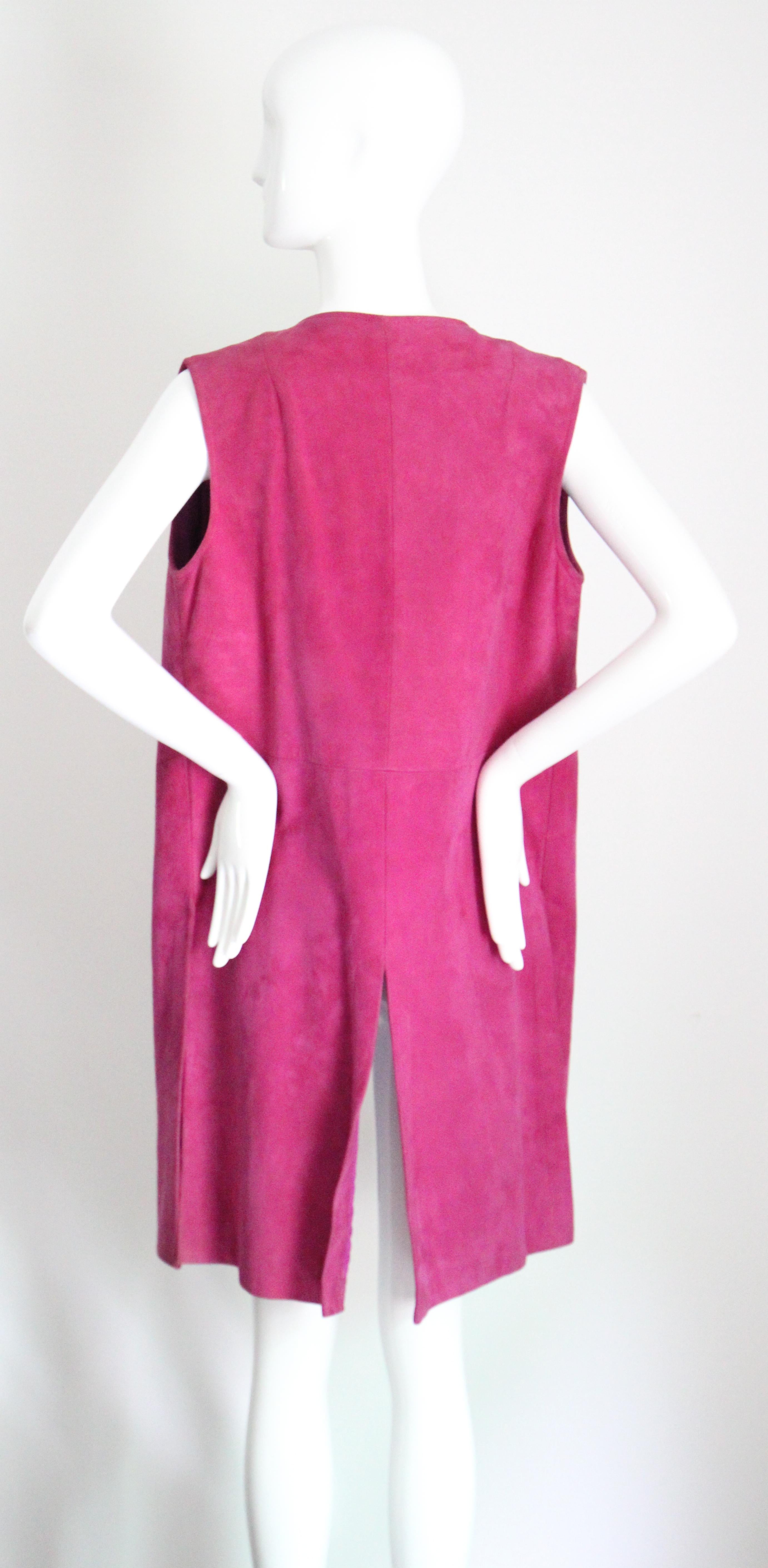 Vintage 1960's Magenta Suede Longline Waistcoat sixties suede UK 10-12 US 6-8 in vendita 3