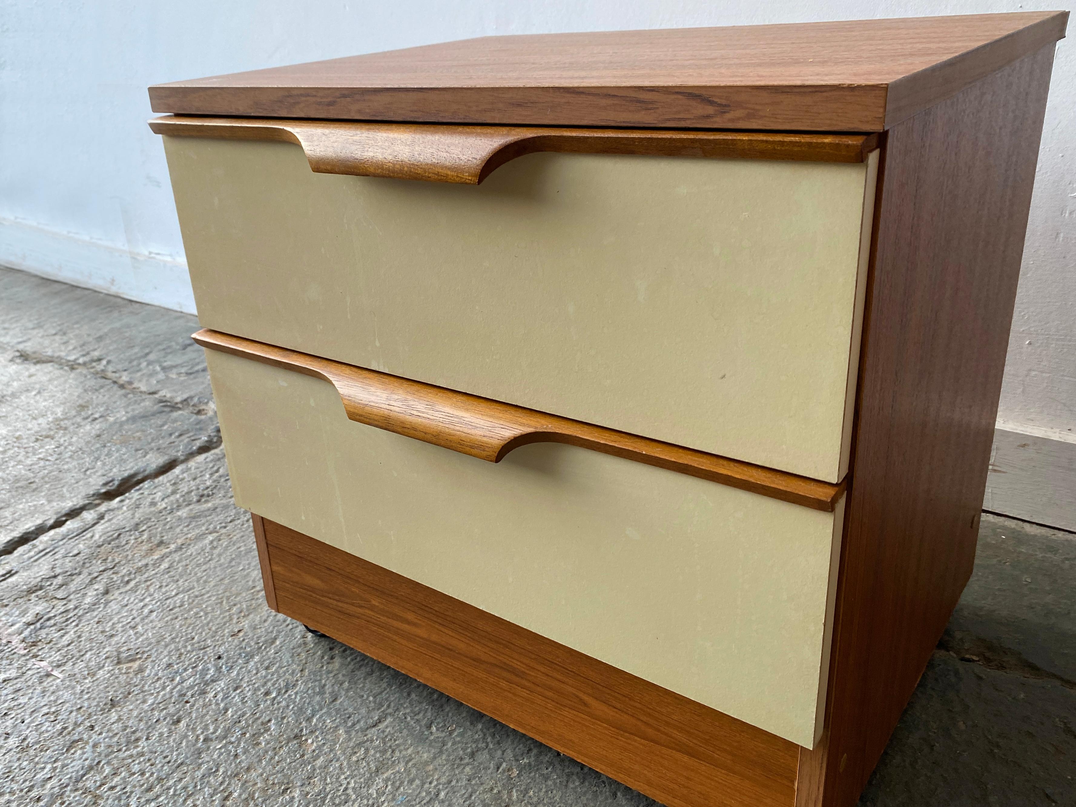 Formica Table de chevet Vintage 1960's Mid-Century en vente