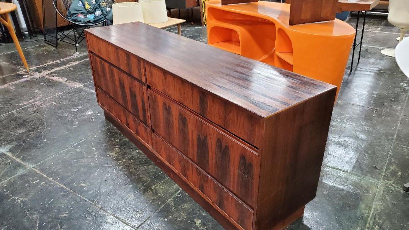 20th Century Vintage 1960s Mid Century Brazilian Rosewood 8 Drawer Dresser Made In Denmark For Sale