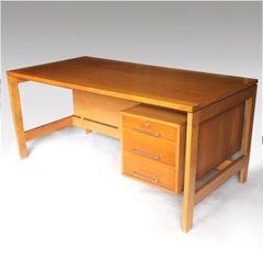 Vintage 1960s Midcentury Danish Modern Desk by Jensen & Valeur for Munch Møbler