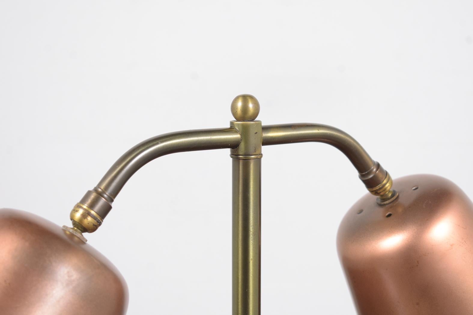 Métal Vintage 1960s Mid-Century Modern Brass Table Lamp en vente