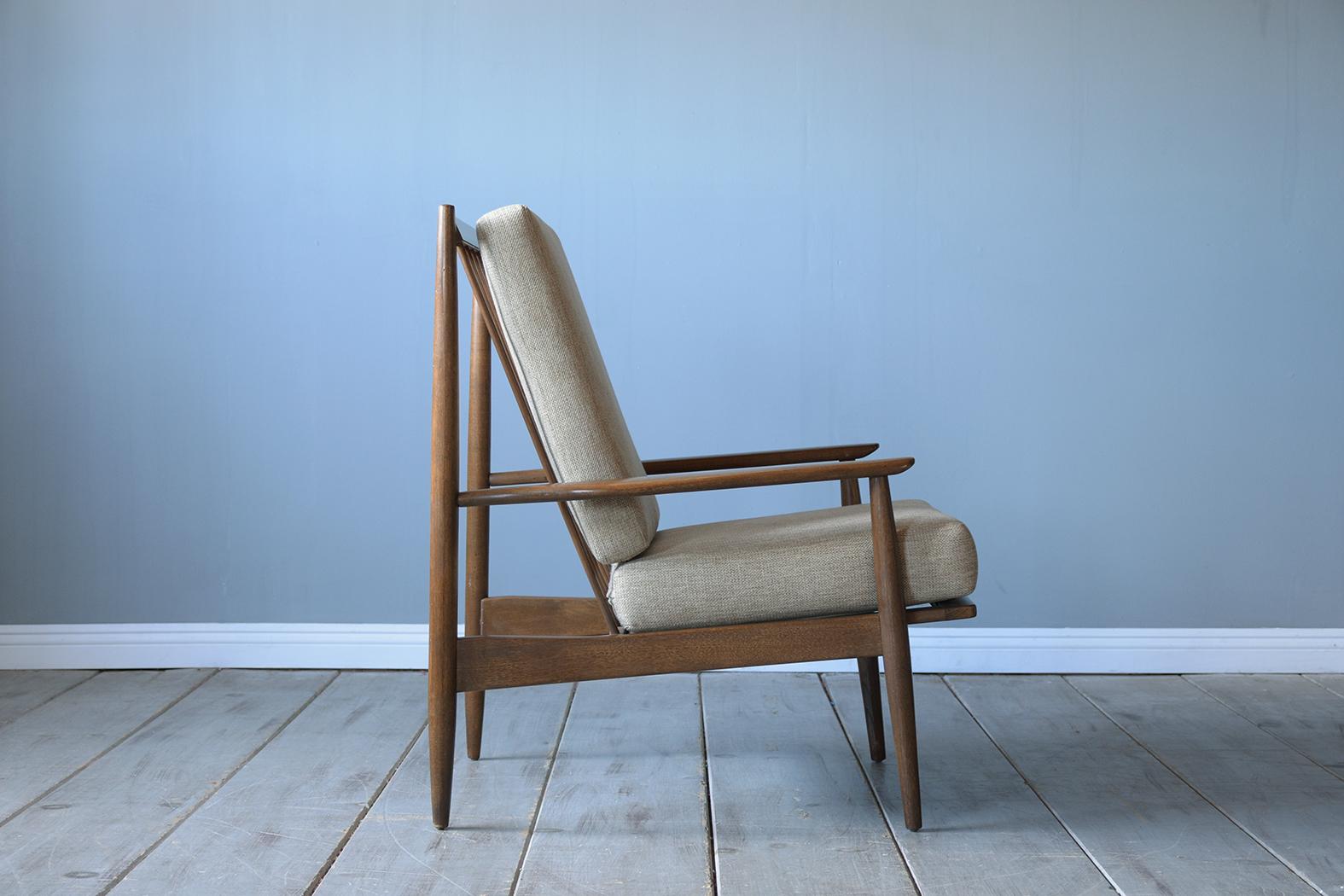 Upholstery Vintage Mid-Century Modern Upholstered Walnut Lounge Chair