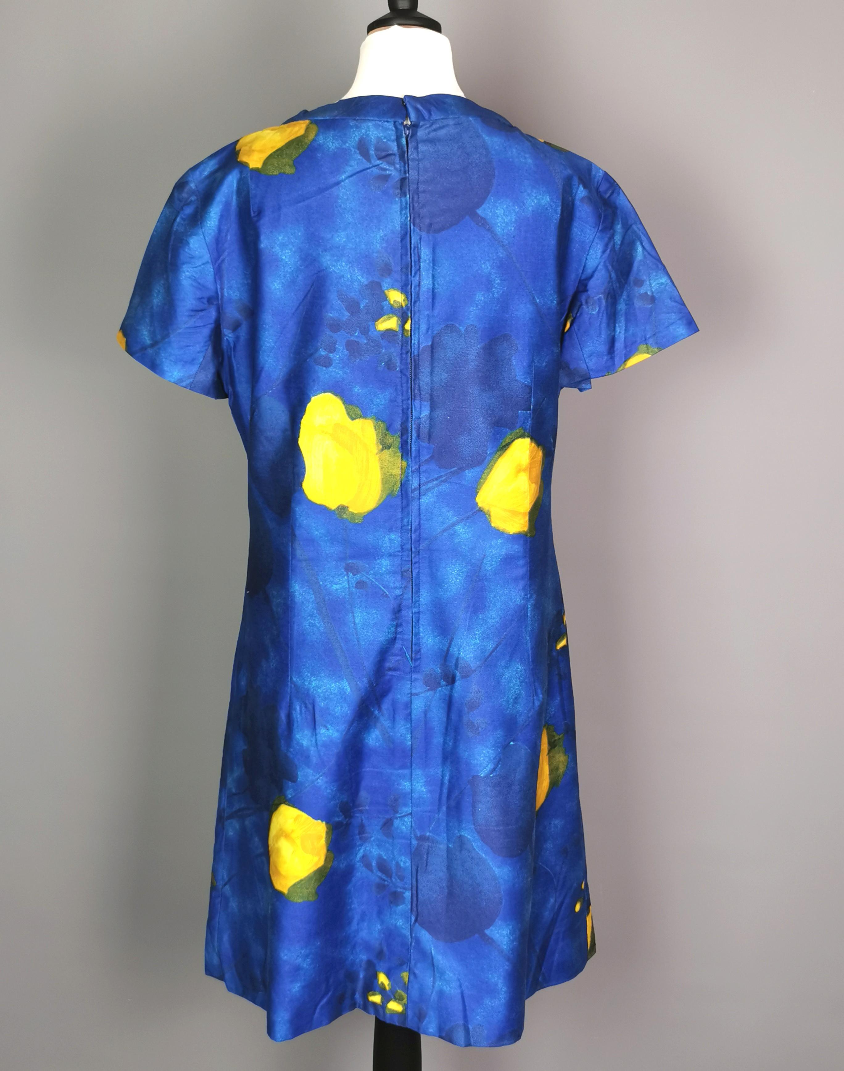 Women's Vintage 1960s Mini Mod dress, Blue and Yellow 