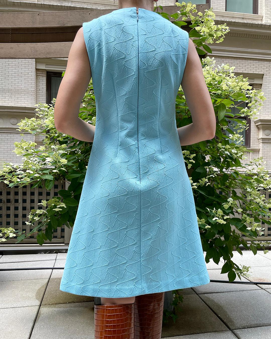 VINTAGE 1960s MOD SHIFT DRESS In Excellent Condition In New York, NY