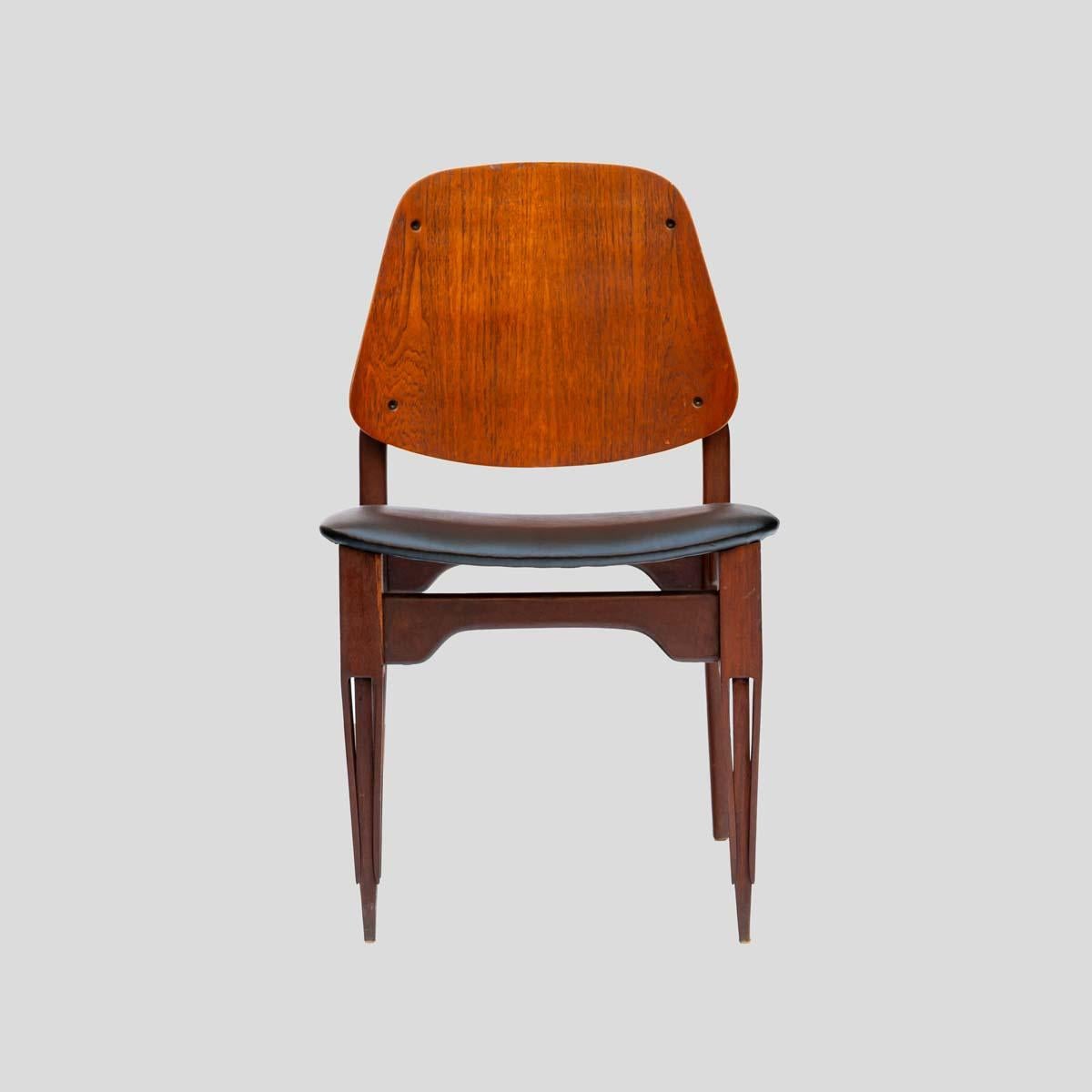 Vintage 1960s Modernist Set of 6 Chairs Italian Design by Fratelli Proserpio For Sale 1