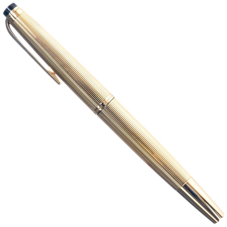 Vintage 1960s Montblanc Meisterstück 14k Yellow Gold Fountain Pen For Sale  at 1stDibs | vintage montblanc fountain pen, mont blanc pen vintage, vintage  montblanc pens