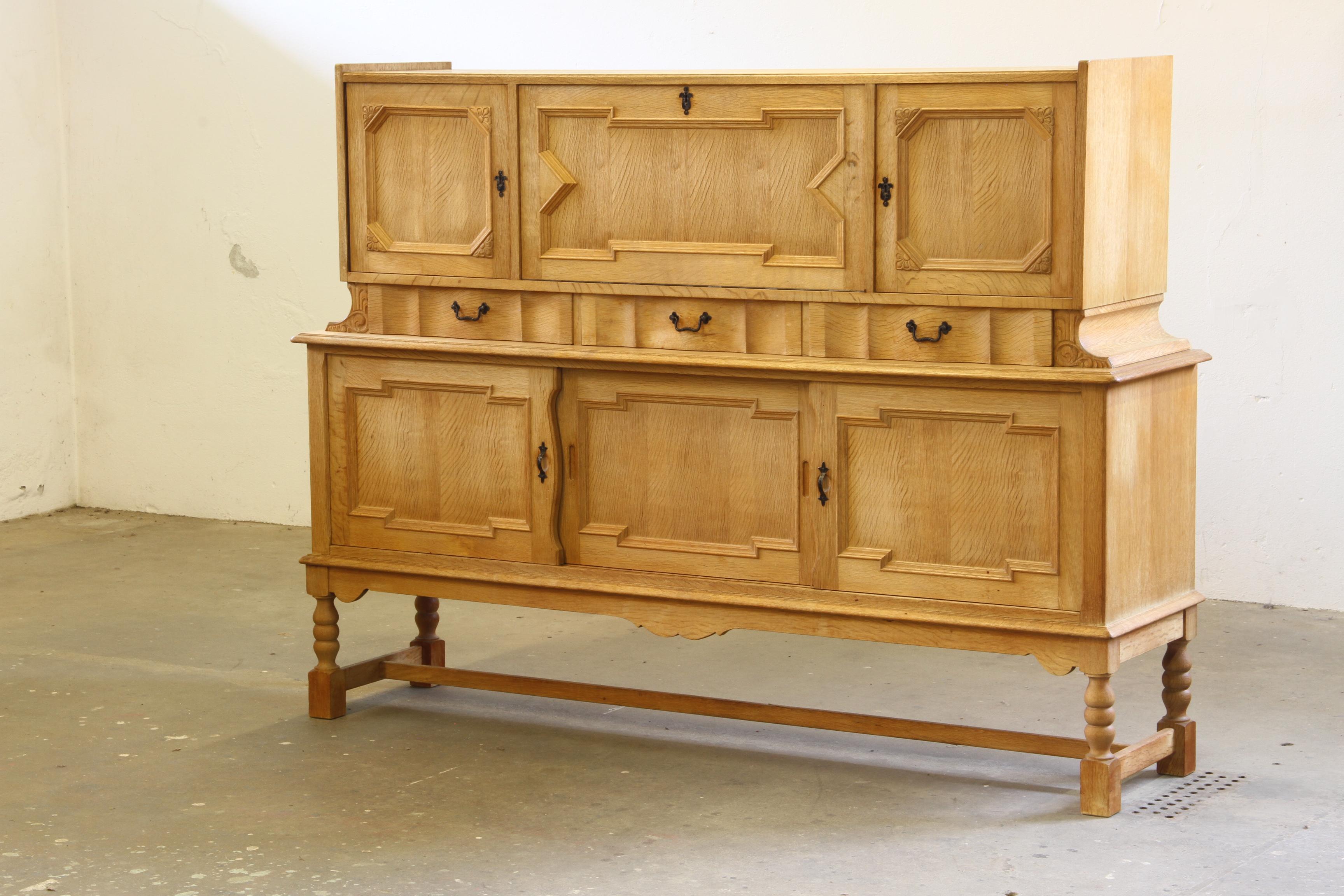 Mid-20th Century Vintage 1960s Oak Cabinet - Cupboard Style of Danish Design Henning Kjærnulf For Sale