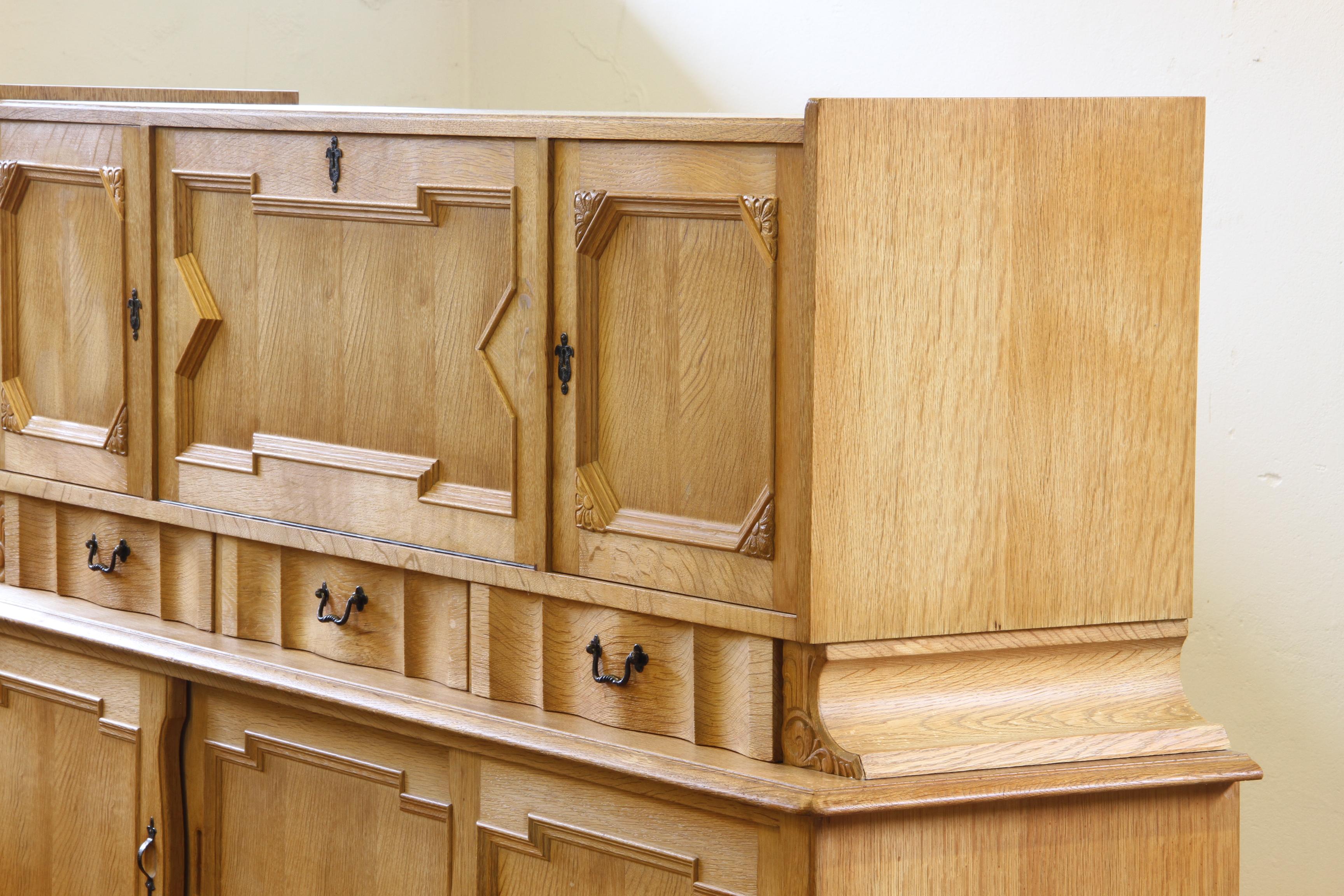 Vintage 1960s Oak Cabinet - Cupboard Style of Danish Design Henning Kjærnulf For Sale 2