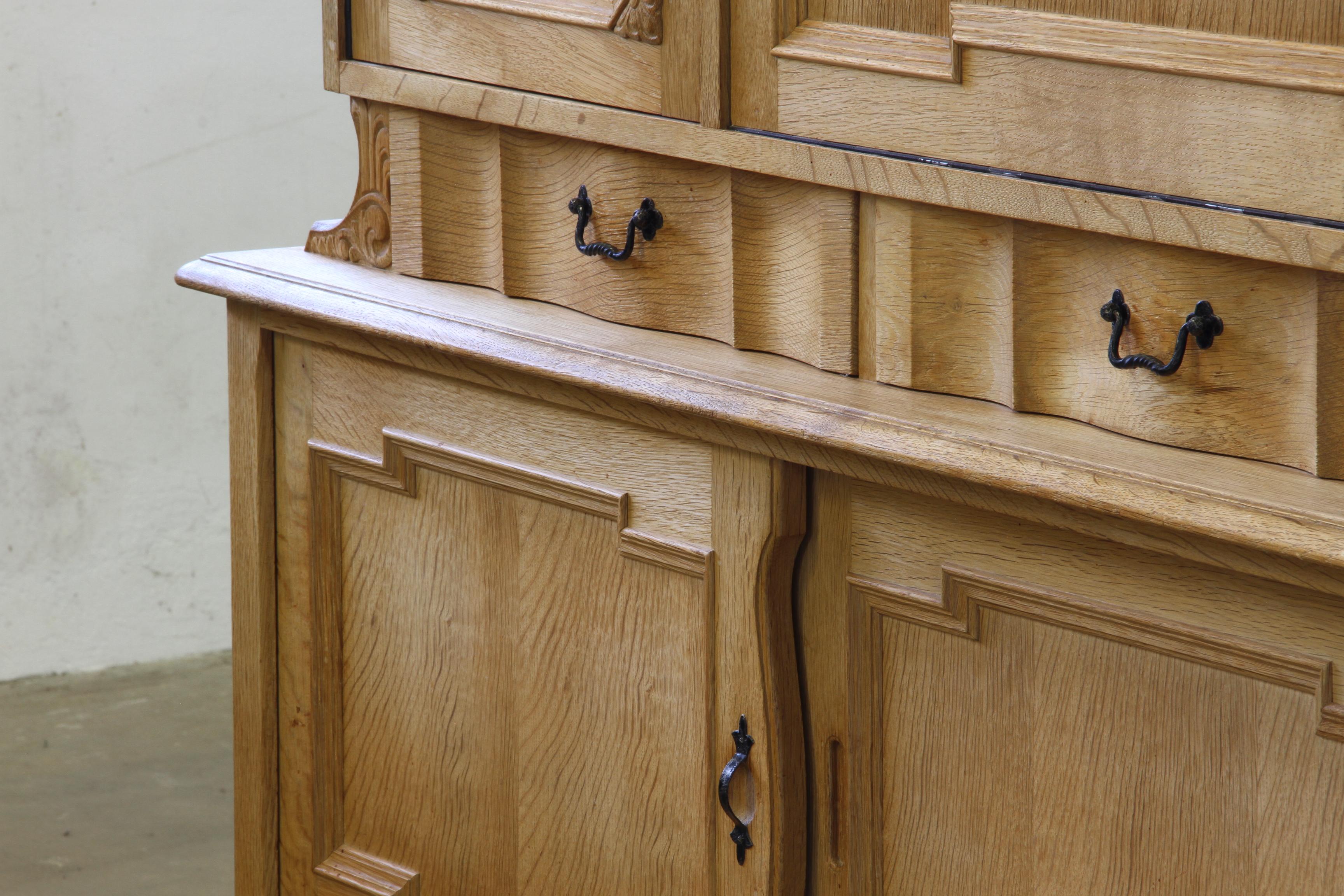 Vintage 1960s Oak Cabinet - Cupboard Style of Danish Design Henning Kjærnulf For Sale 3