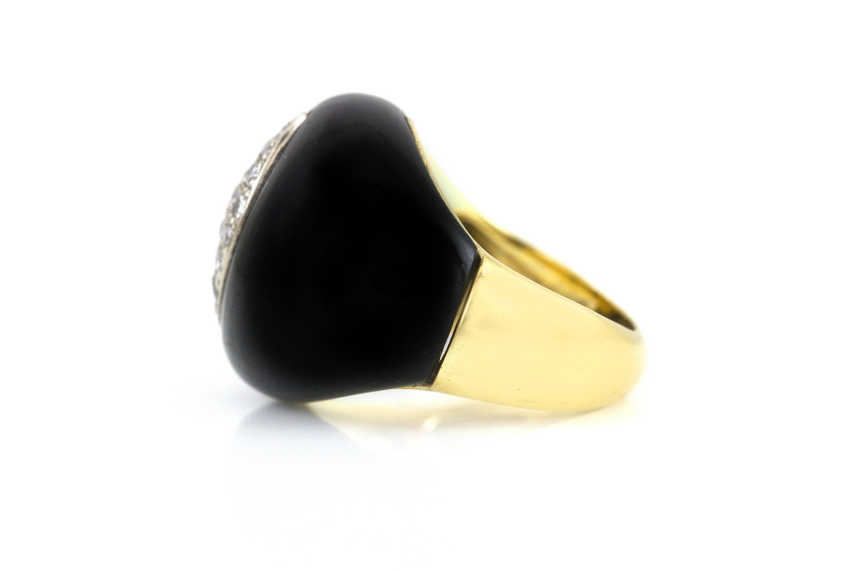 Finely crafted in 18k yellow gold with Onyx and Round Brilliant cut Diamonds weighing approximately a total of 0.50 carat.
Circa 1960s
Size 6