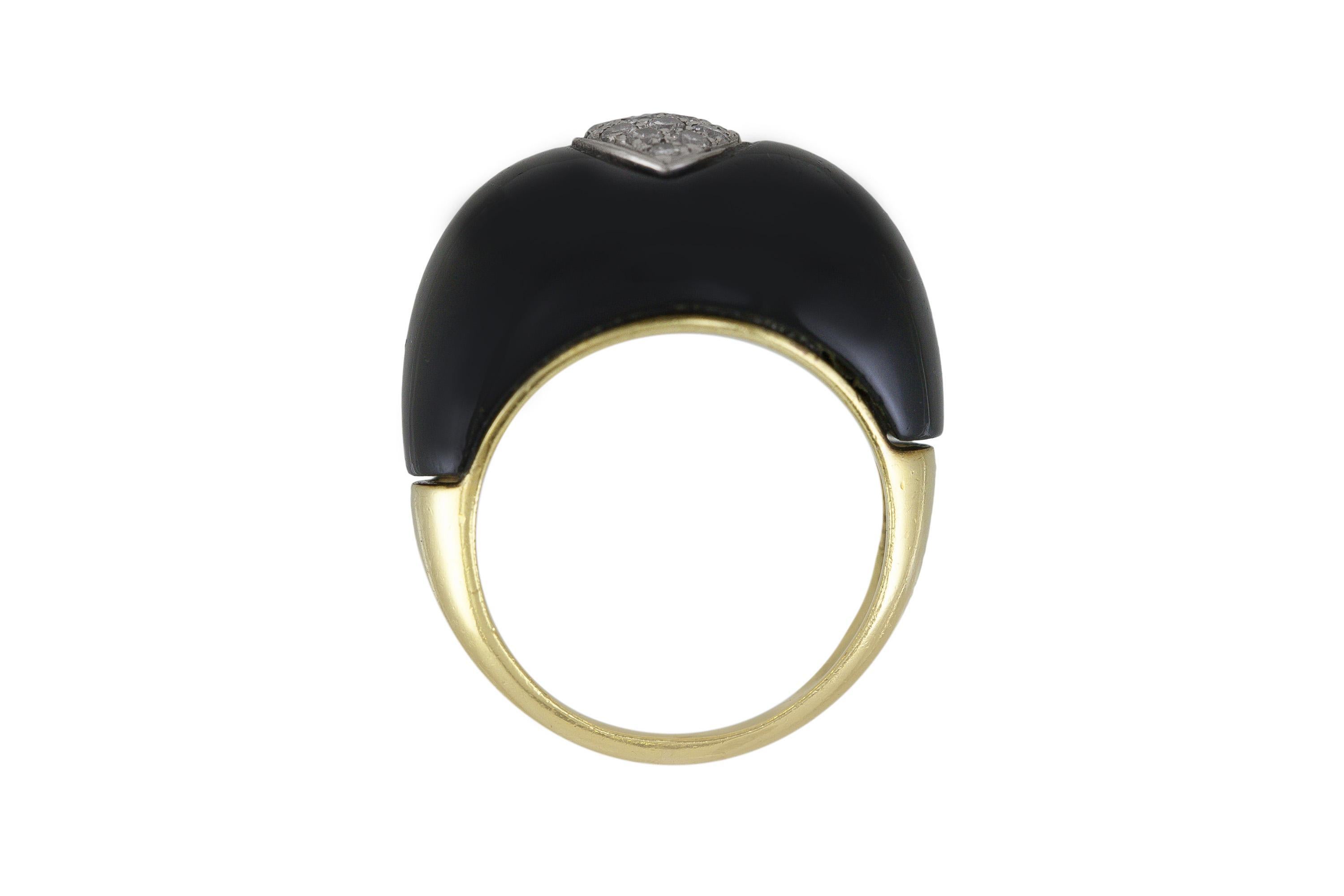 Round Cut Vintage 1960s Onyx and Diamond Ring For Sale