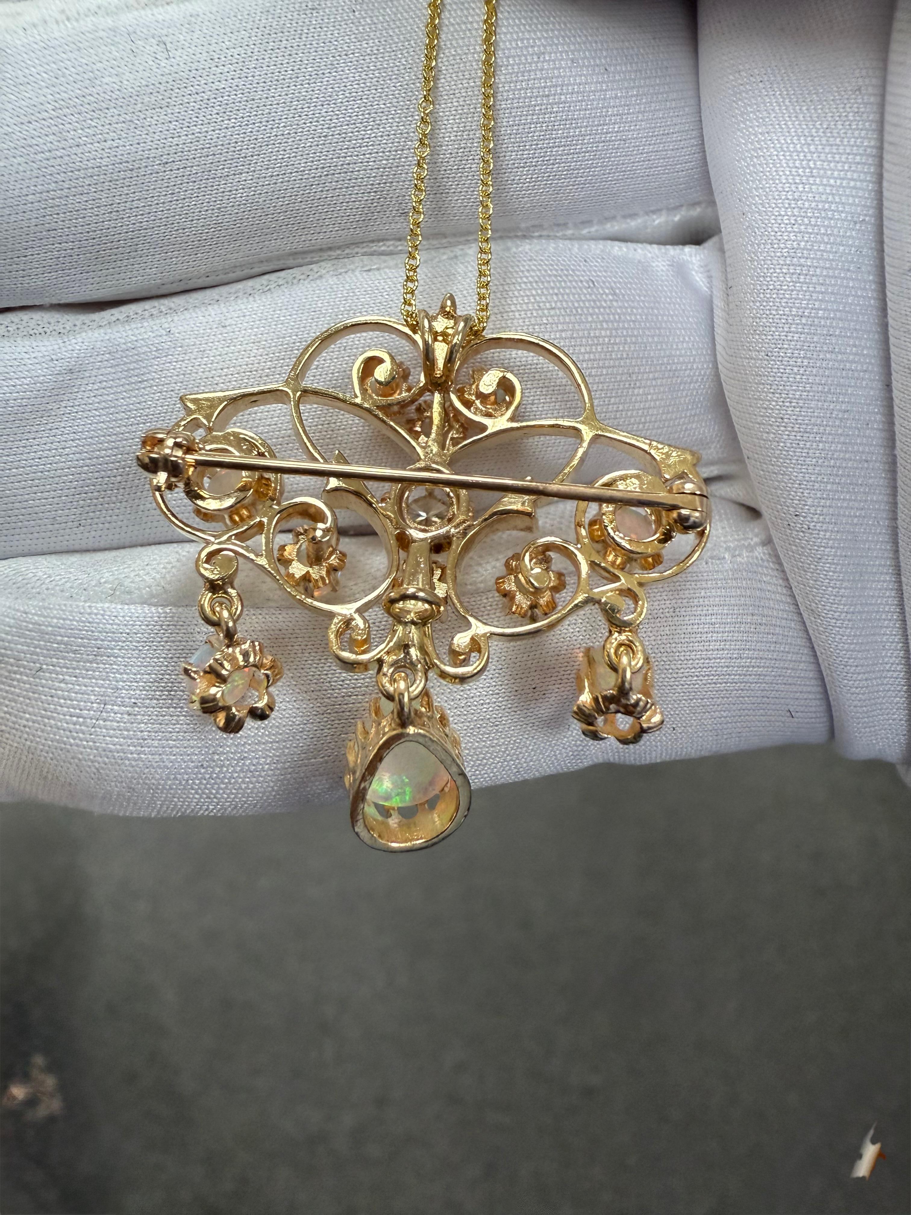 Broche pendentif en or jaune Opale Diamant Vintage 1960s en vente 4