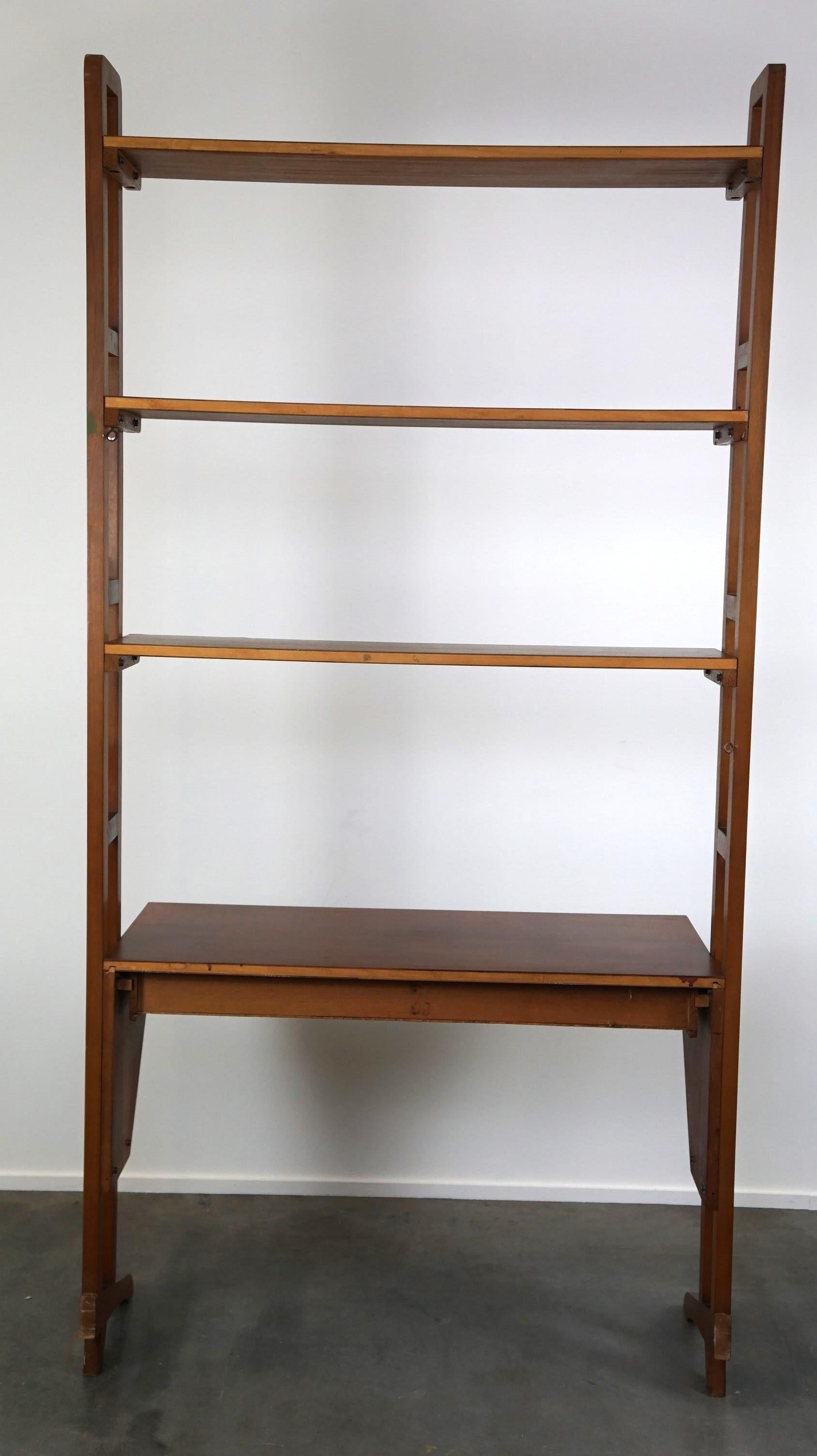 Offenes Regal/Bücherregal/Aufbewahrungseinheit im Vintage-Stil der 1960er Jahre mit 1 Schublade, 3 Regalen im Zustand „Relativ gut“ im Angebot in Harderwijk, NL