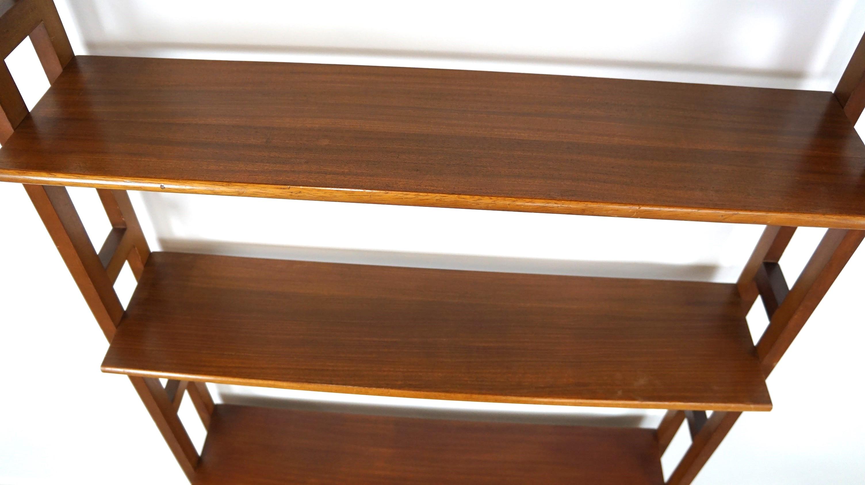 Offenes Regal/Bücherregal/Aufbewahrungseinheit im Vintage-Stil der 1960er Jahre mit 1 Schublade, 3 Regalen (Holz) im Angebot