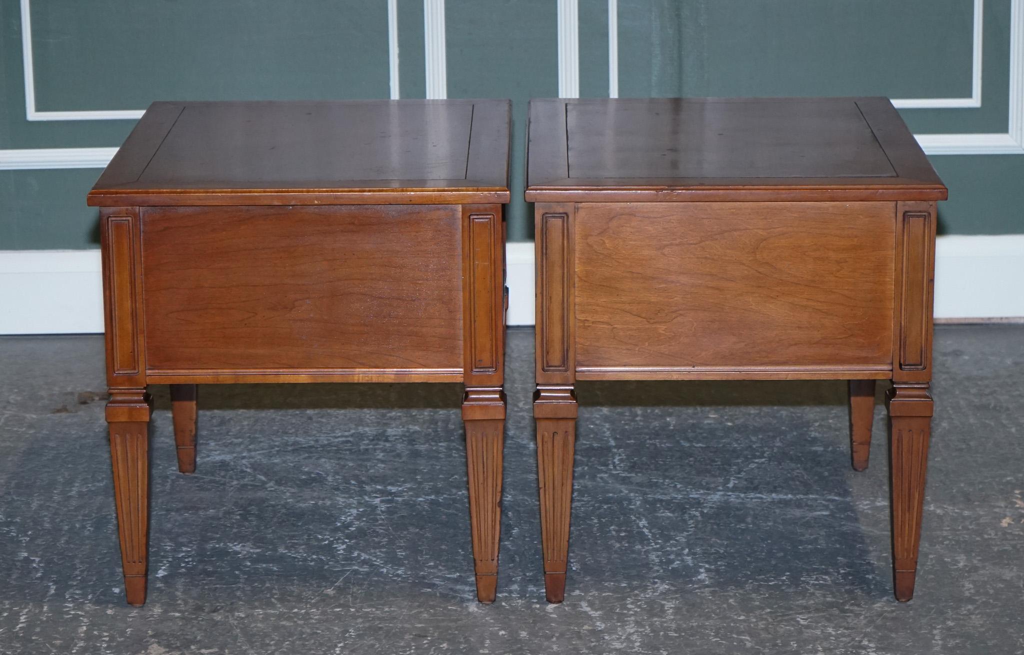 VINTAGE 1960'S PAIR OF BEDSIDE NIGHTSTANDS END LAMP WiNE TABLES 3
