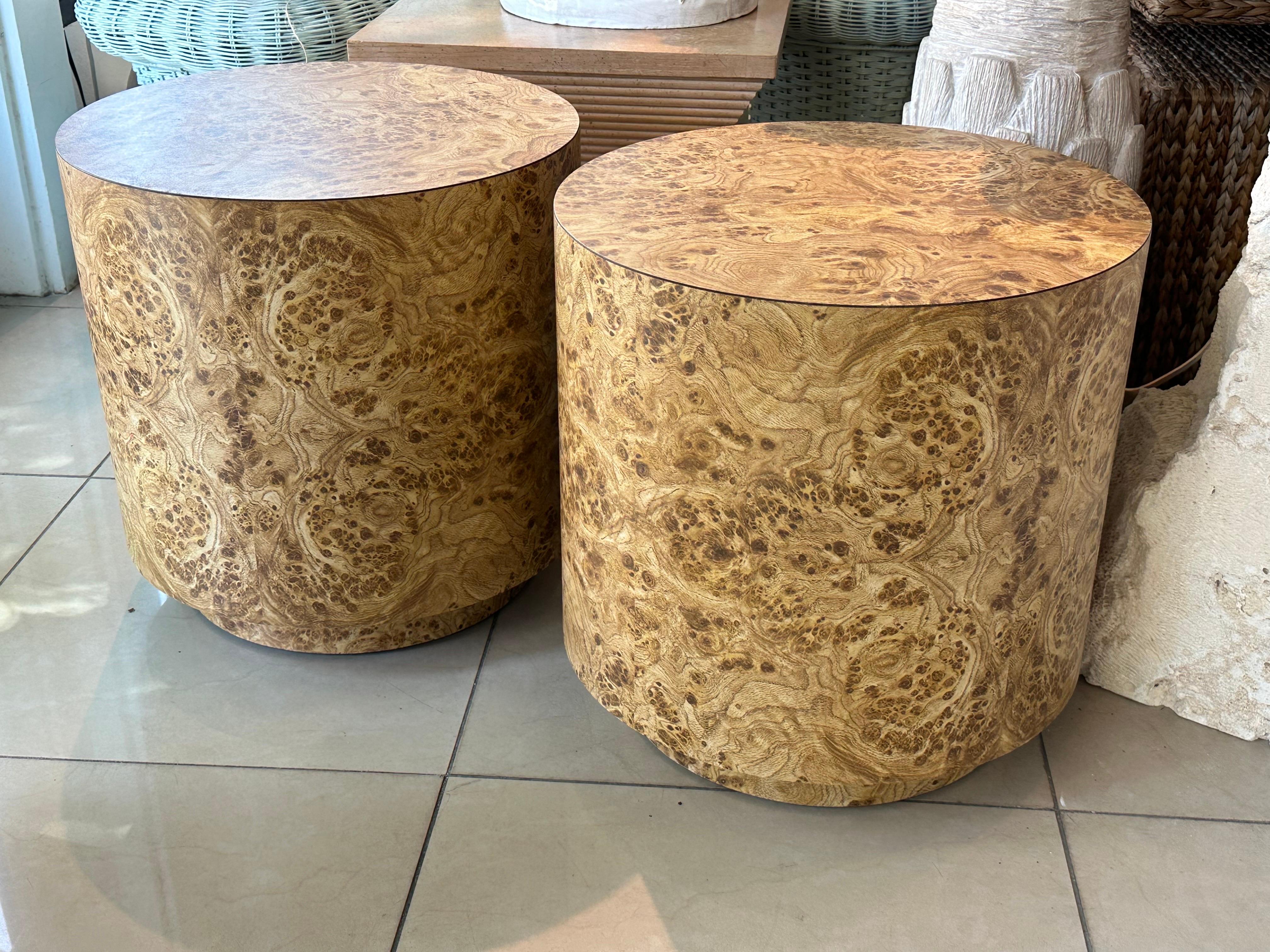Vintage 1960s Pair of Burl Wood Laminat Drum Bänke Hocker oder Drink Tables im Angebot 2