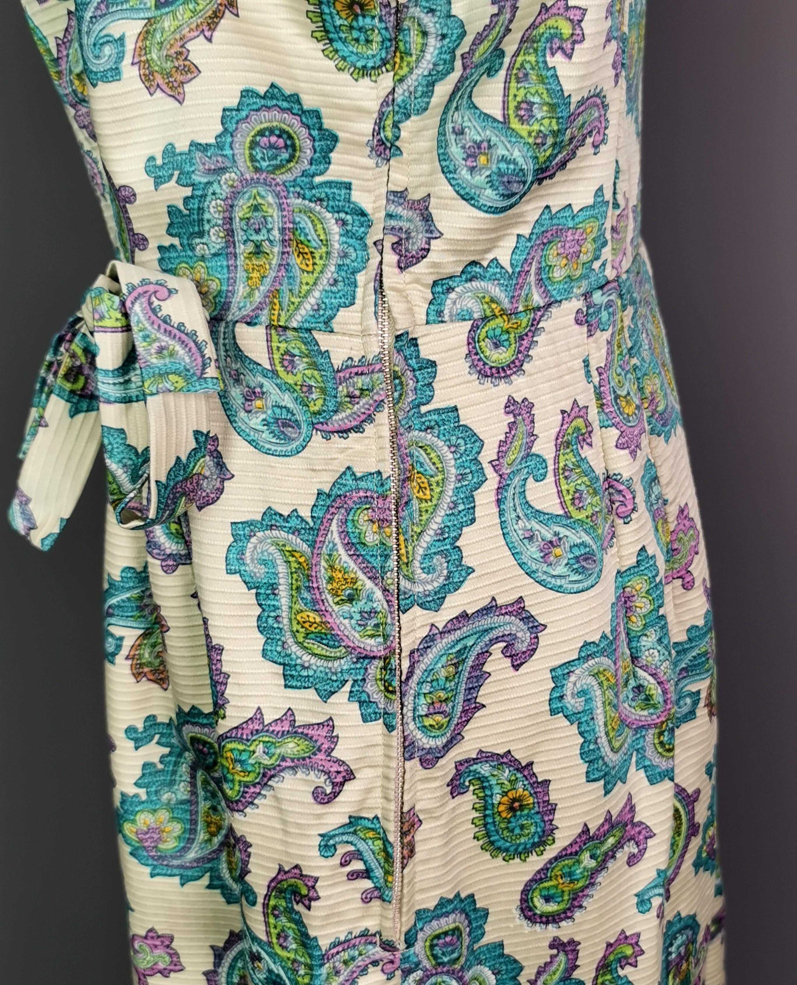 Vintage 1960s Paisley print mini dress  1