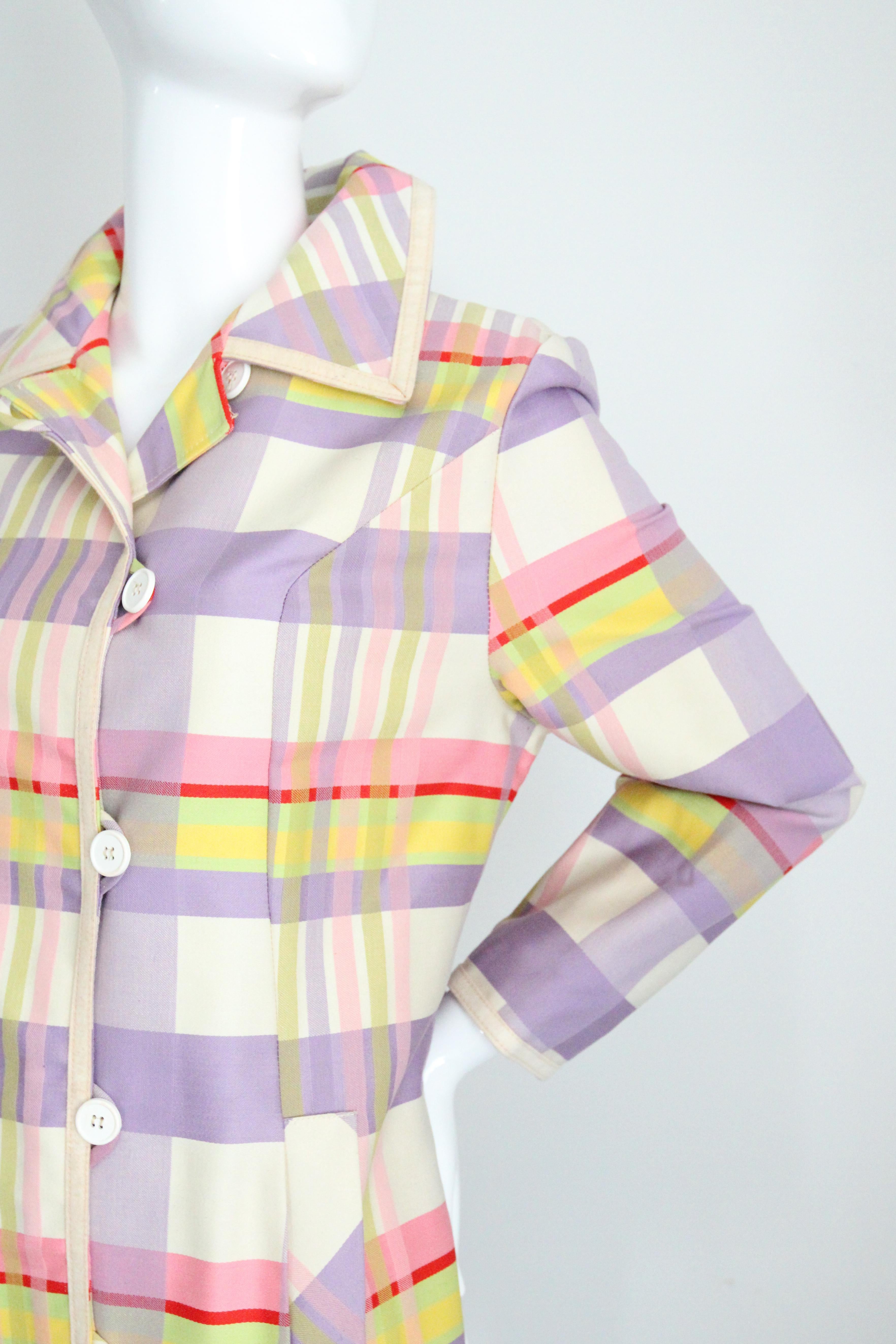 Vintage 1960's Pastel Paid Spring Coat 1960's Coat Pastel Trench Coat UK 12 US 8 For Sale 4