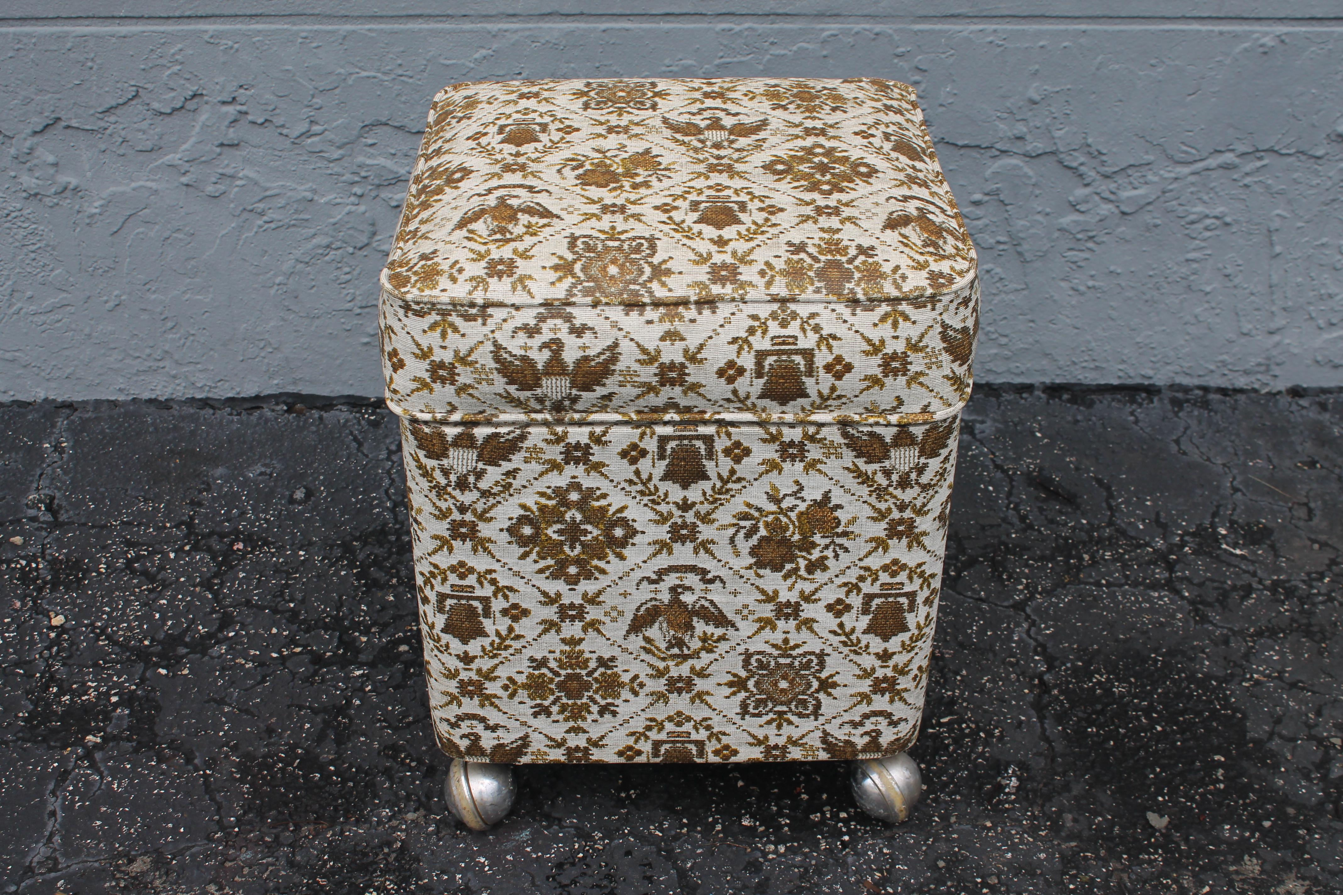 Vintage 1960's Patriot Textile Vinyl Rolling Ottoman with Storage Compartment For Sale 1