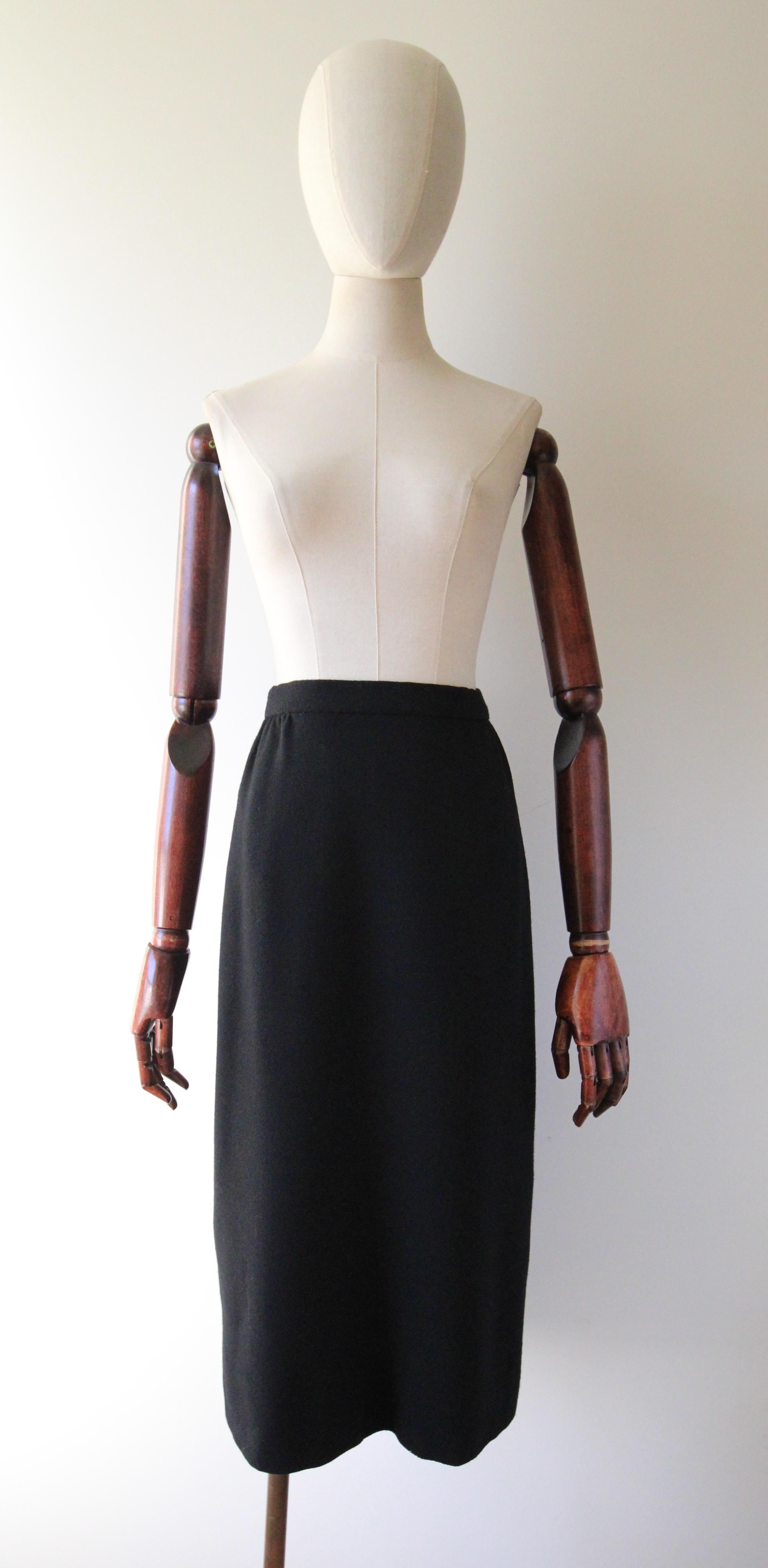 Vintage 1960's Pierre Cardin Ladies Skirt Suit Pleated Wool Suit UK 12 US 8 For Sale 5