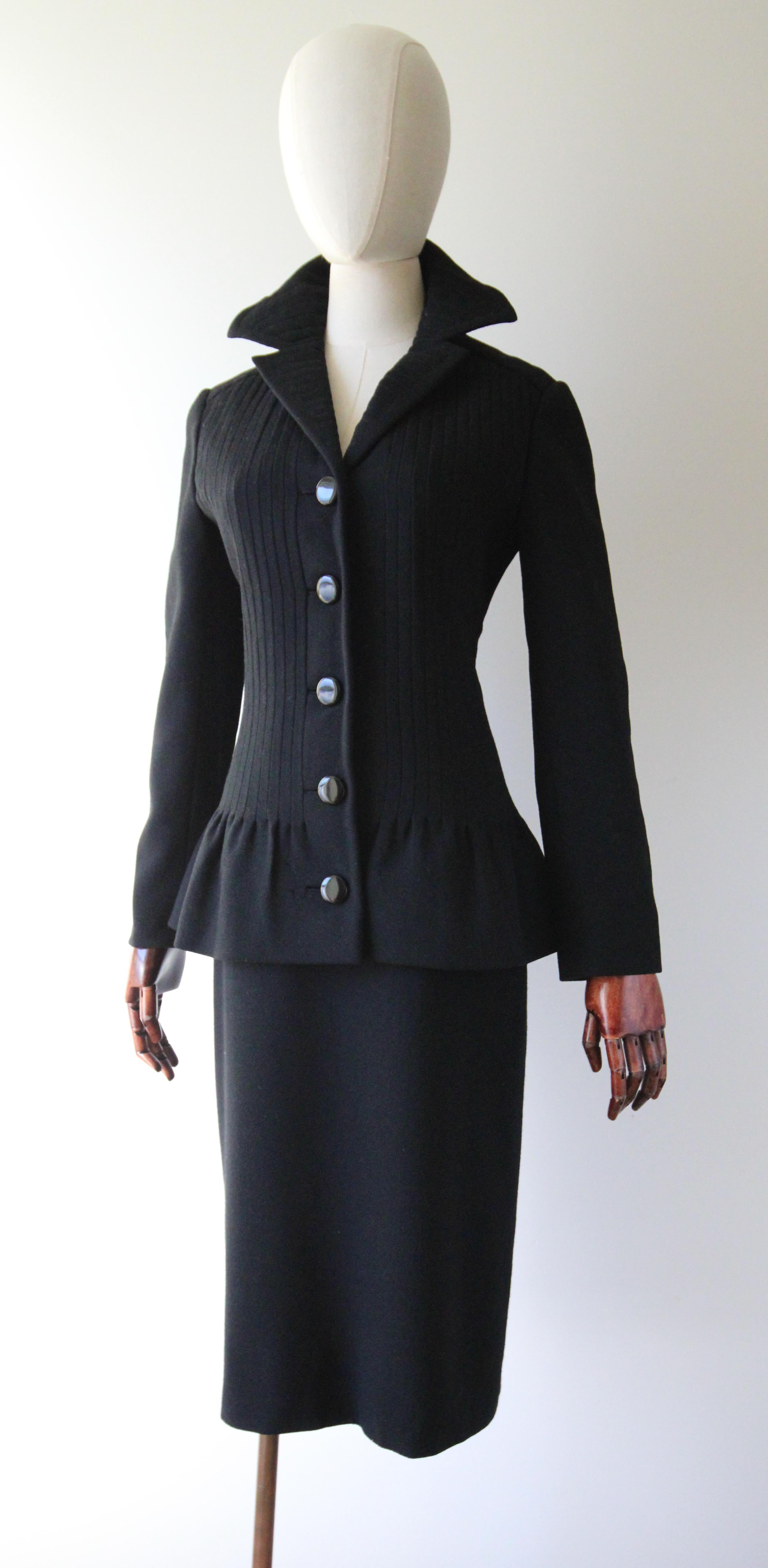 Vintage 1960's Pierre Cardin Ladies Skirt Suit Pleated Wool Suit UK 12 US 8 For Sale 2