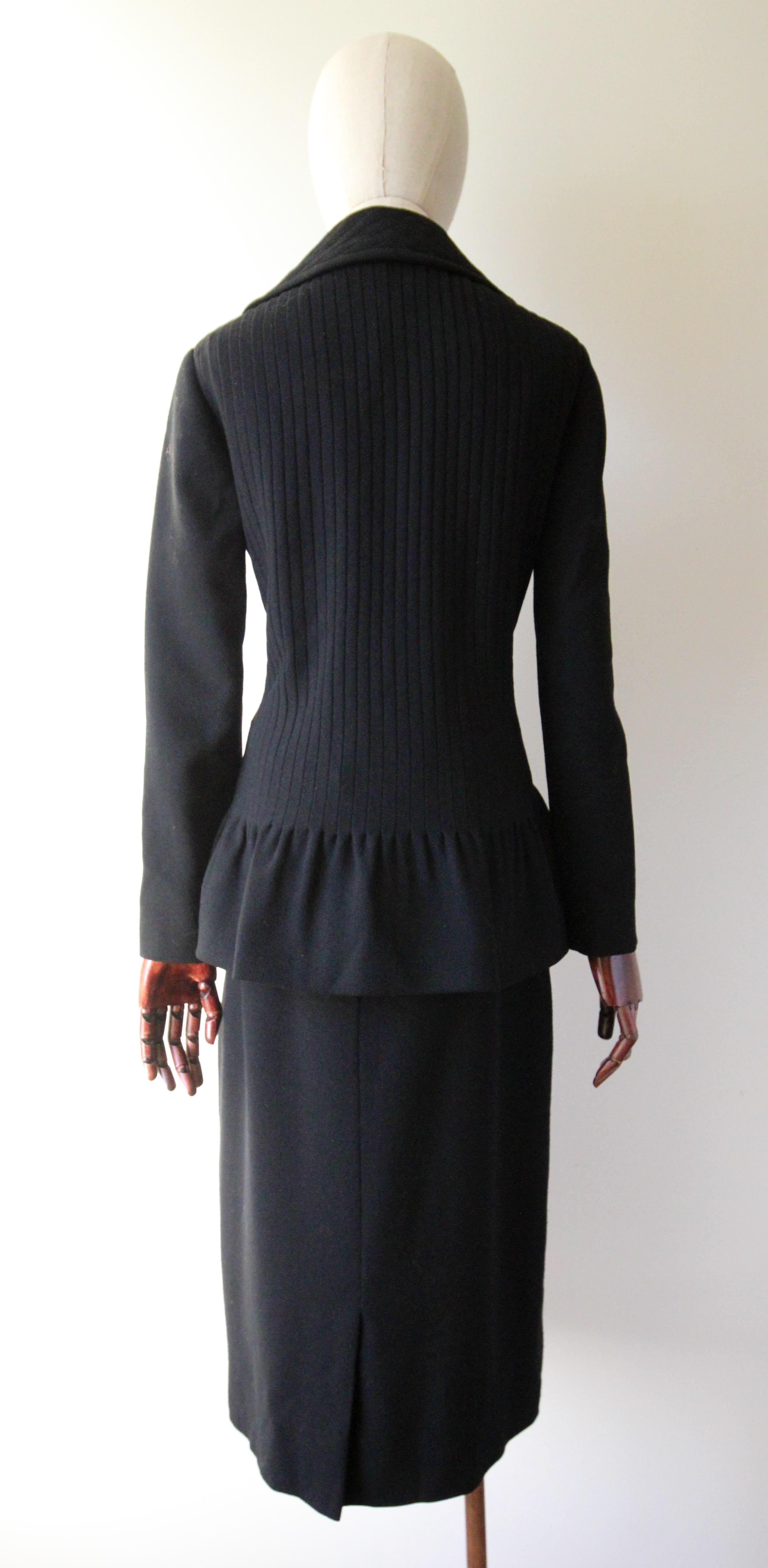 Vintage 1960's Pierre Cardin Ladies Skirt Suit Pleated Wool Suit UK 12 US 8 For Sale 4