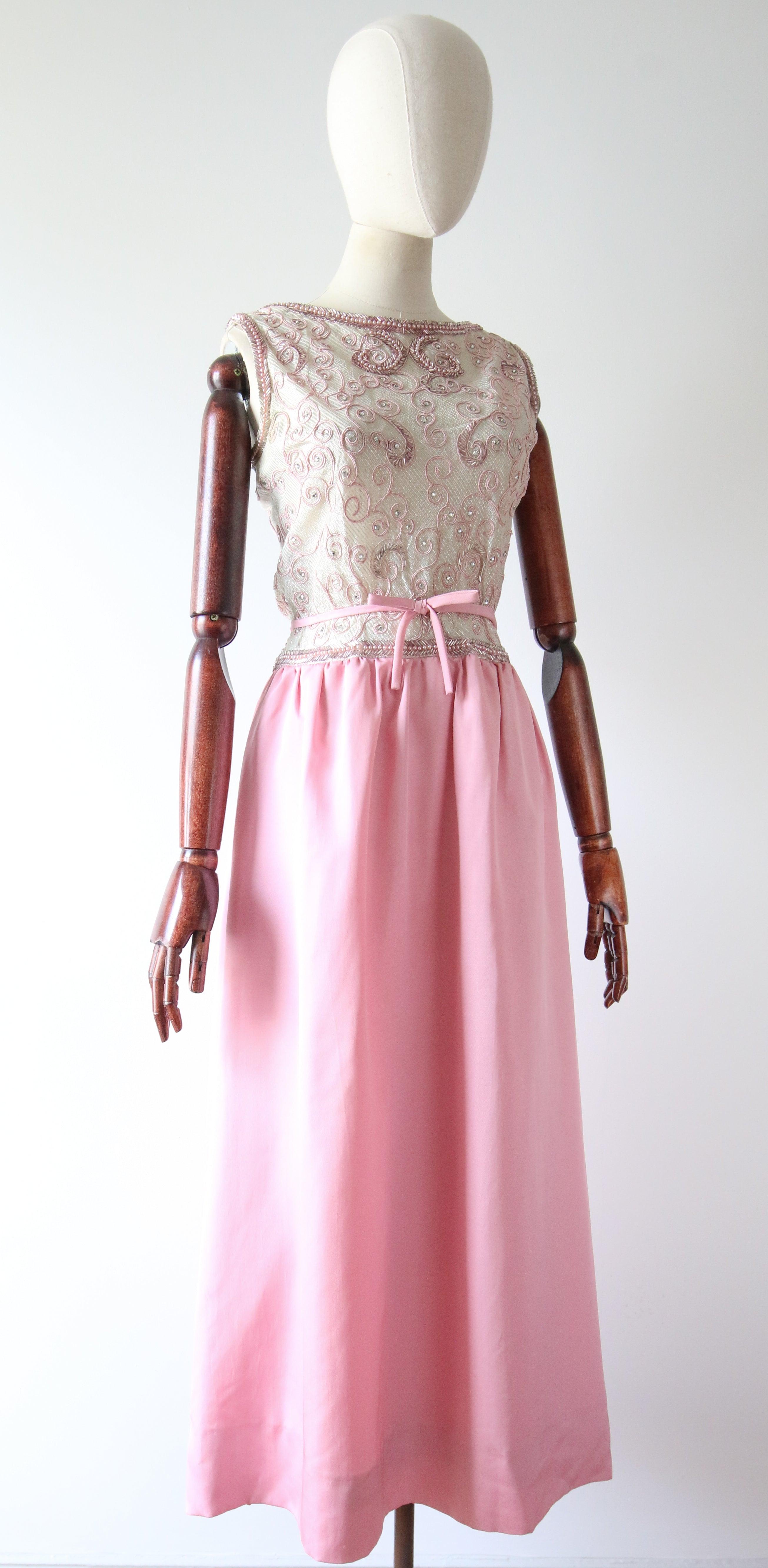 Vintage 1960's Pink & Silver Lurex Beaded Frank Usher Evening Gown UK 8-10 In Good Condition For Sale In Cheltenham, GB