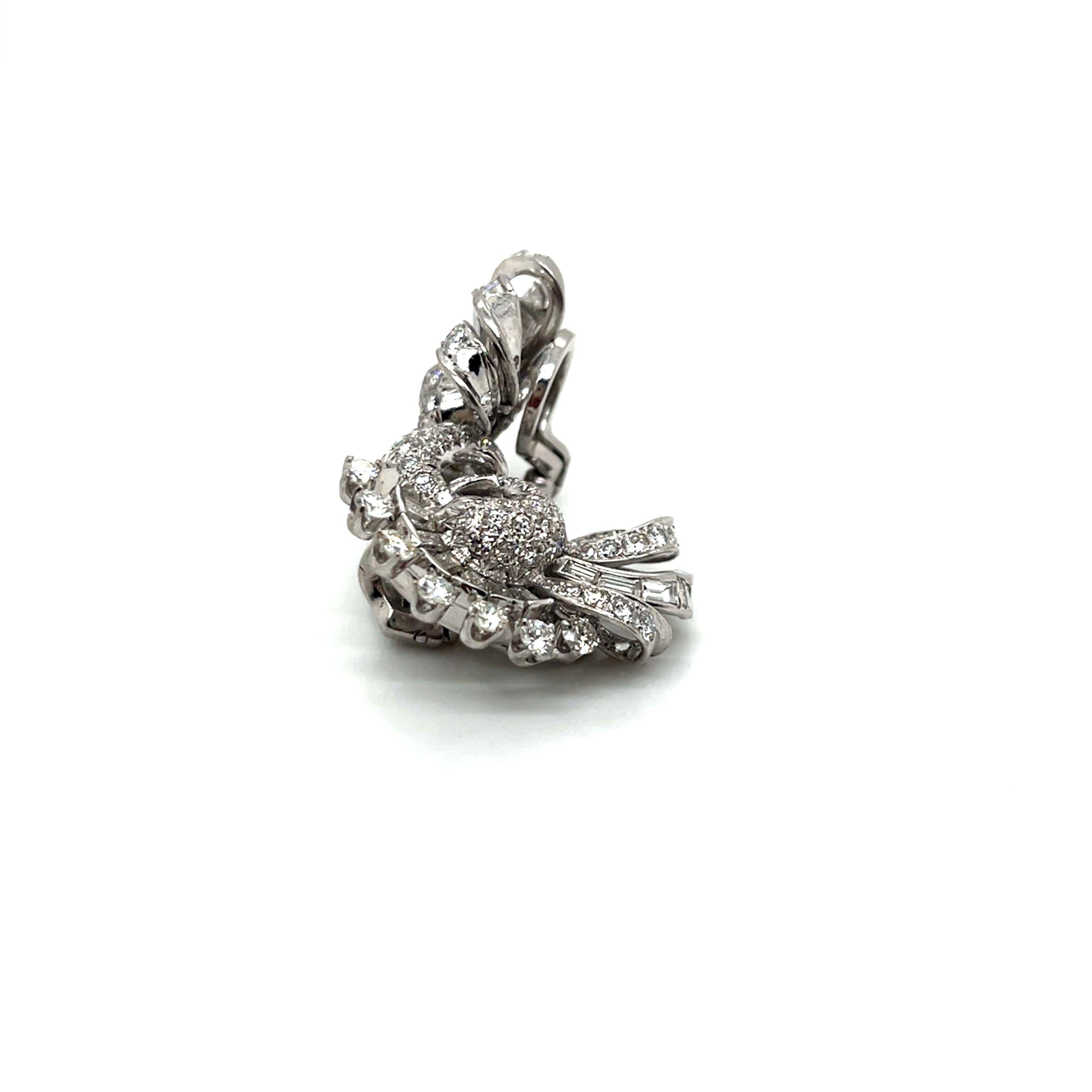 Vintage 1960's Platinum and Diamond Clip Earrings 4.50ct en venta 1