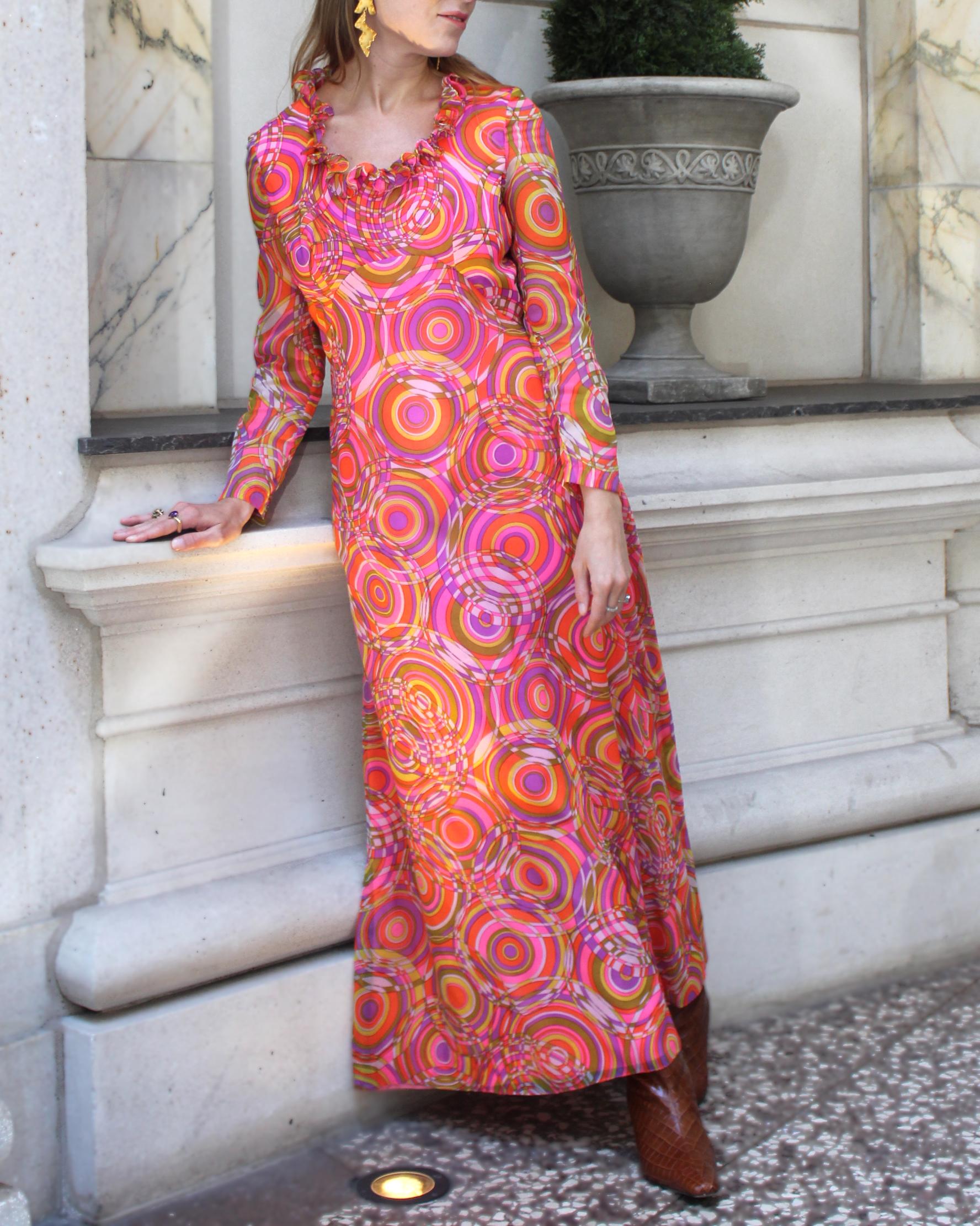 Vintage 1960s Psychedelic Maxidress 4