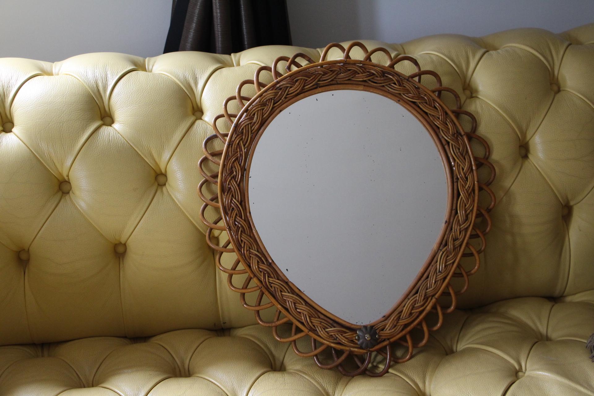 Vintage 1960s Rattan and Bamboo Drop Shape Wall Mirror by Franco Albini In Good Condition In Saint-Ouen, FR