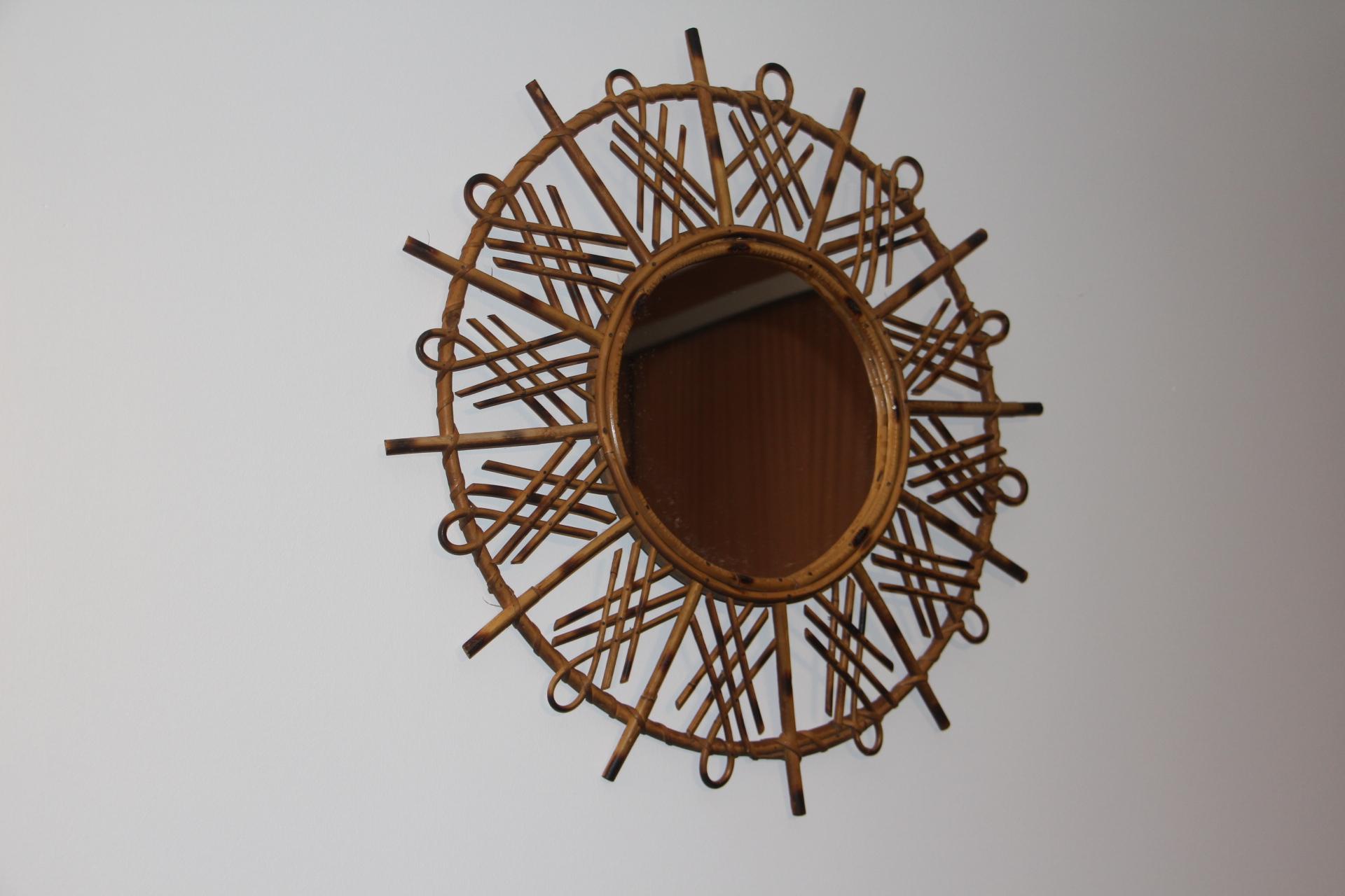 Vintage 1960’s Rattan and Bamboo Round Wall Mirror by Franco Albini For Sale 2