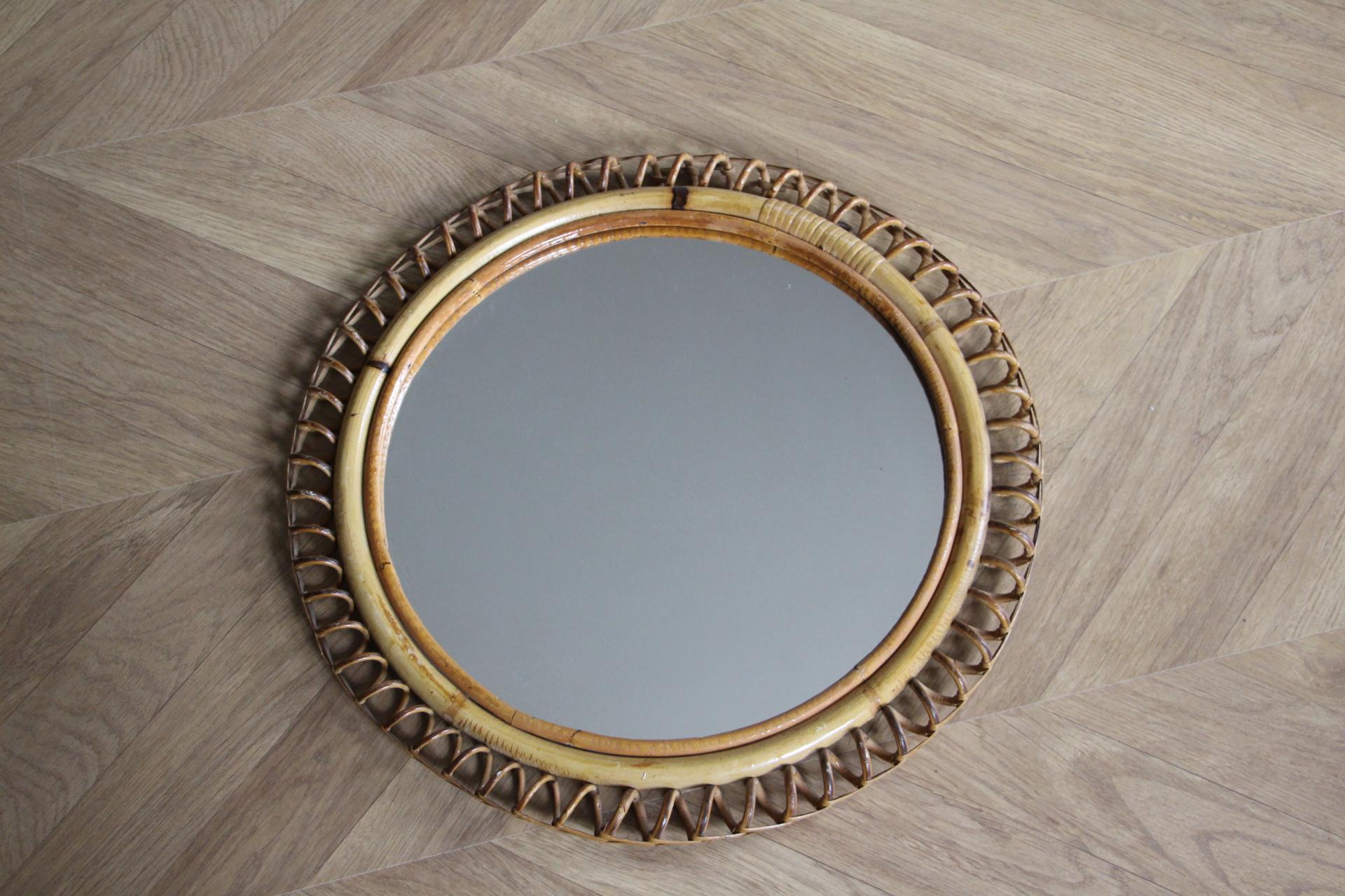 Vintage 1960s Rattan and Bamboo Round Wall Mirror by Franco Albini For Sale 2