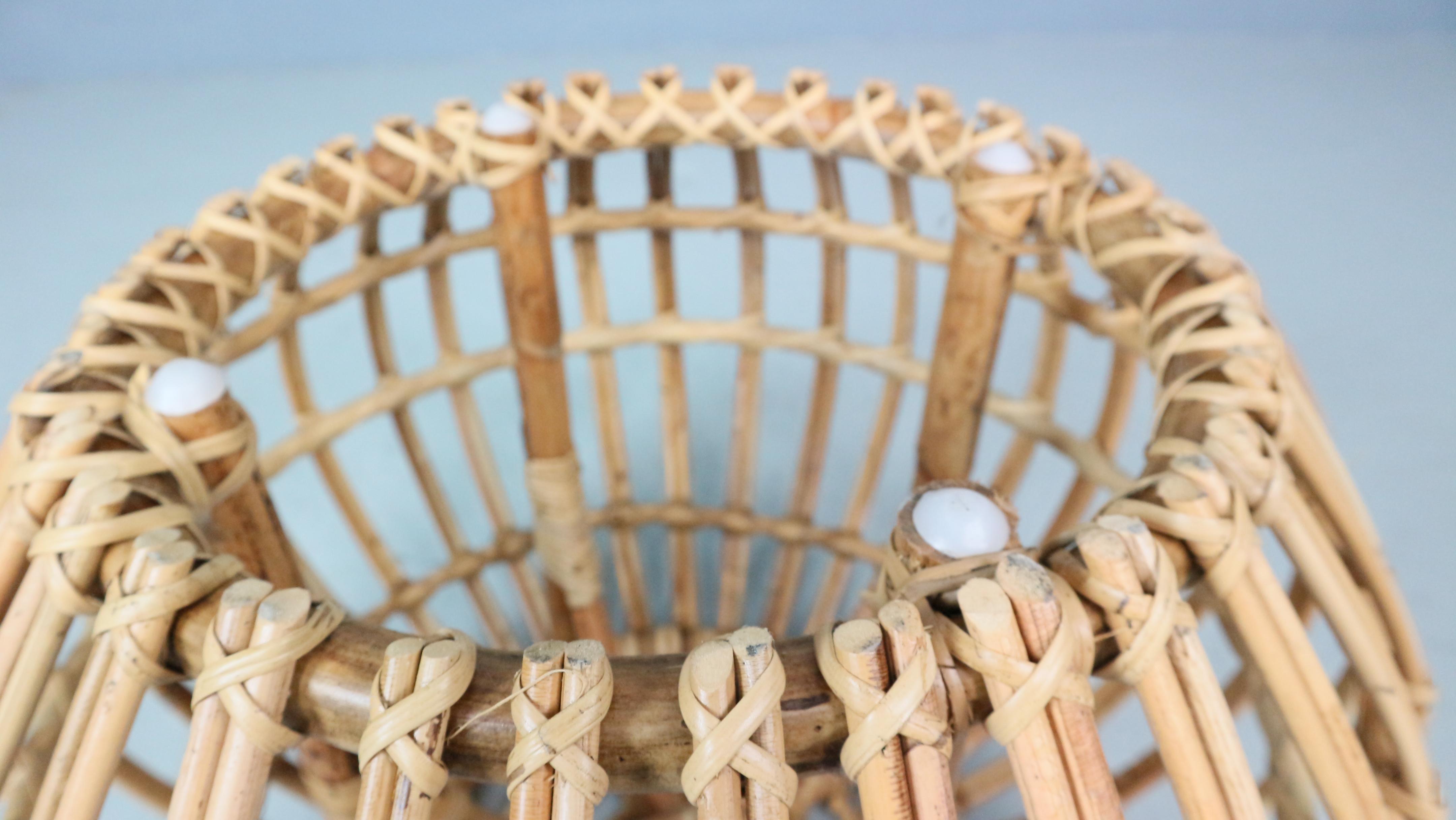 Pouf, jardinière, tabouret ou table d'appoint en rotin vintage des années 1960 par Dirk van Sliedrecht en vente 1