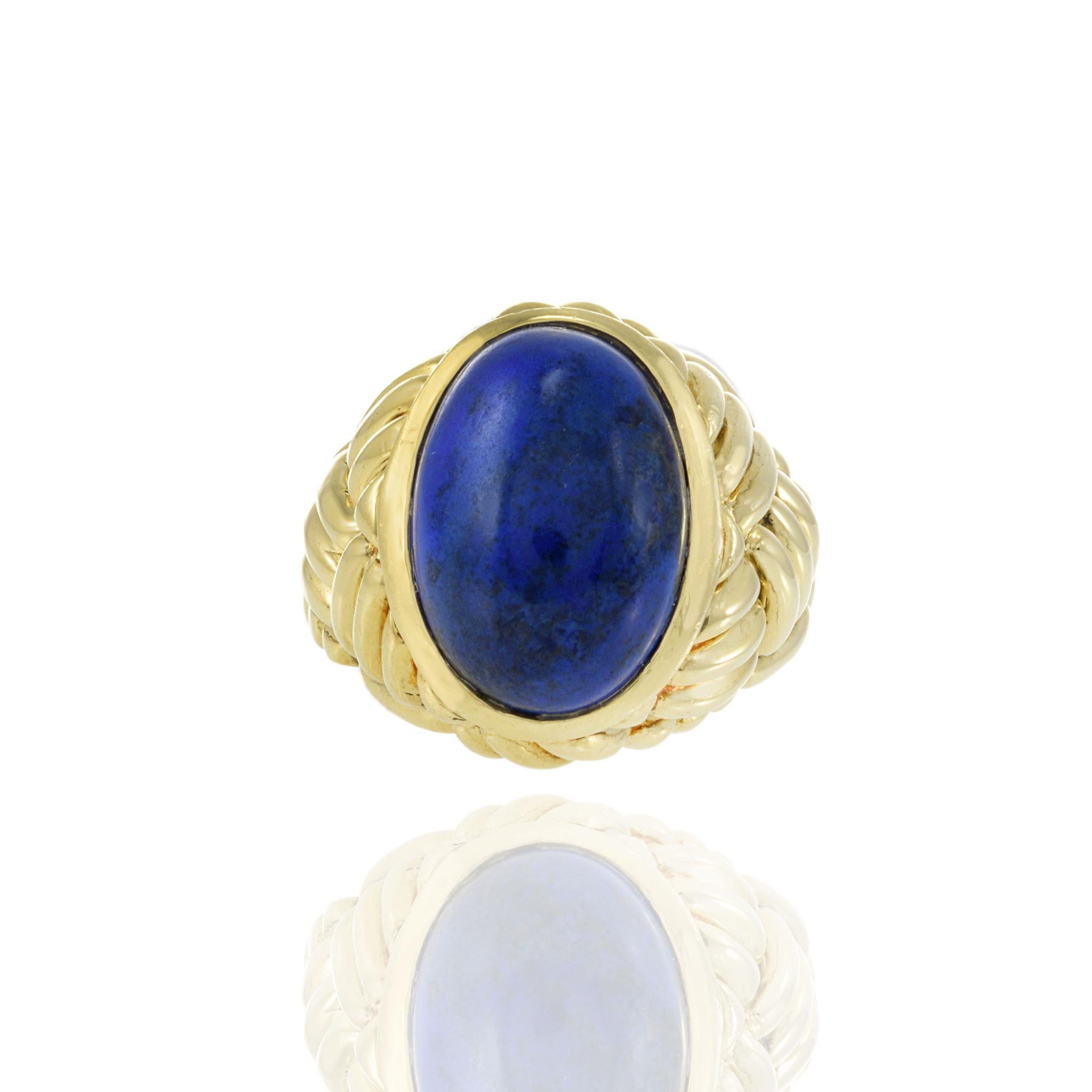 Modern Vintage 1960's Retro 18KT Yellow Gold Lapis Lazuli Ring