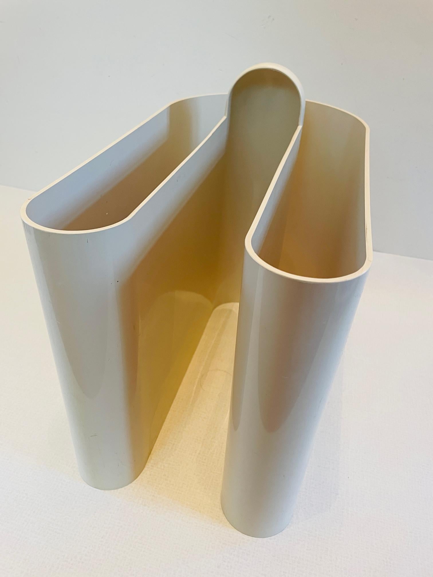 Vintage 1960s Rodolfo Bonetto Plastic Magazine Holder -  Bilumen - Space Age For Sale 7