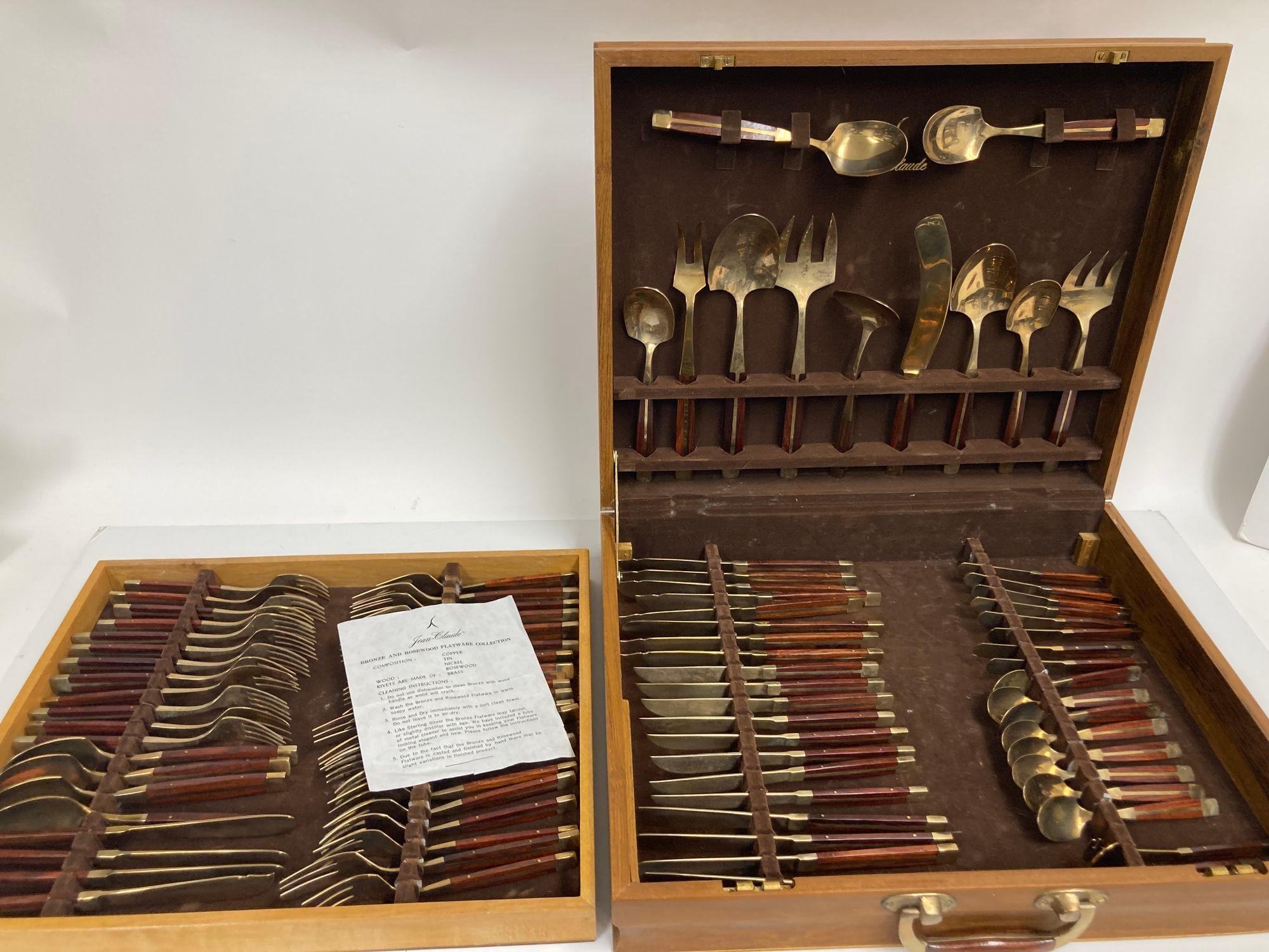 Vintage 1960s Rosewood and Bronze Flatware Set by Jean Claude 89 pieces For Sale 4