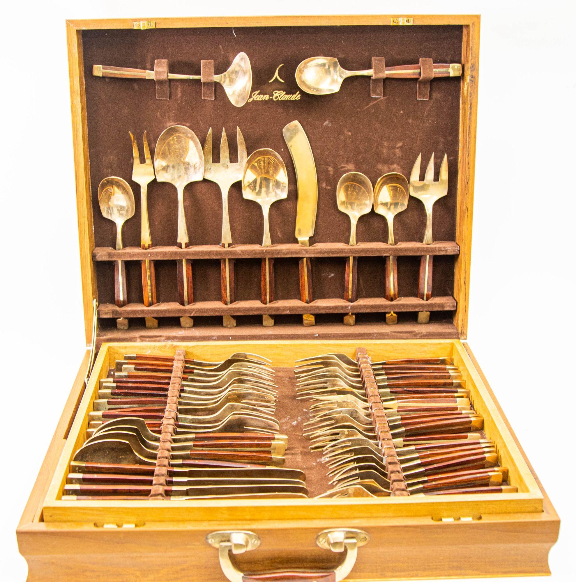 Vintage 1960s Rosewood and Bronze Flatware Set by Jean Claude 89 pieces For Sale 7