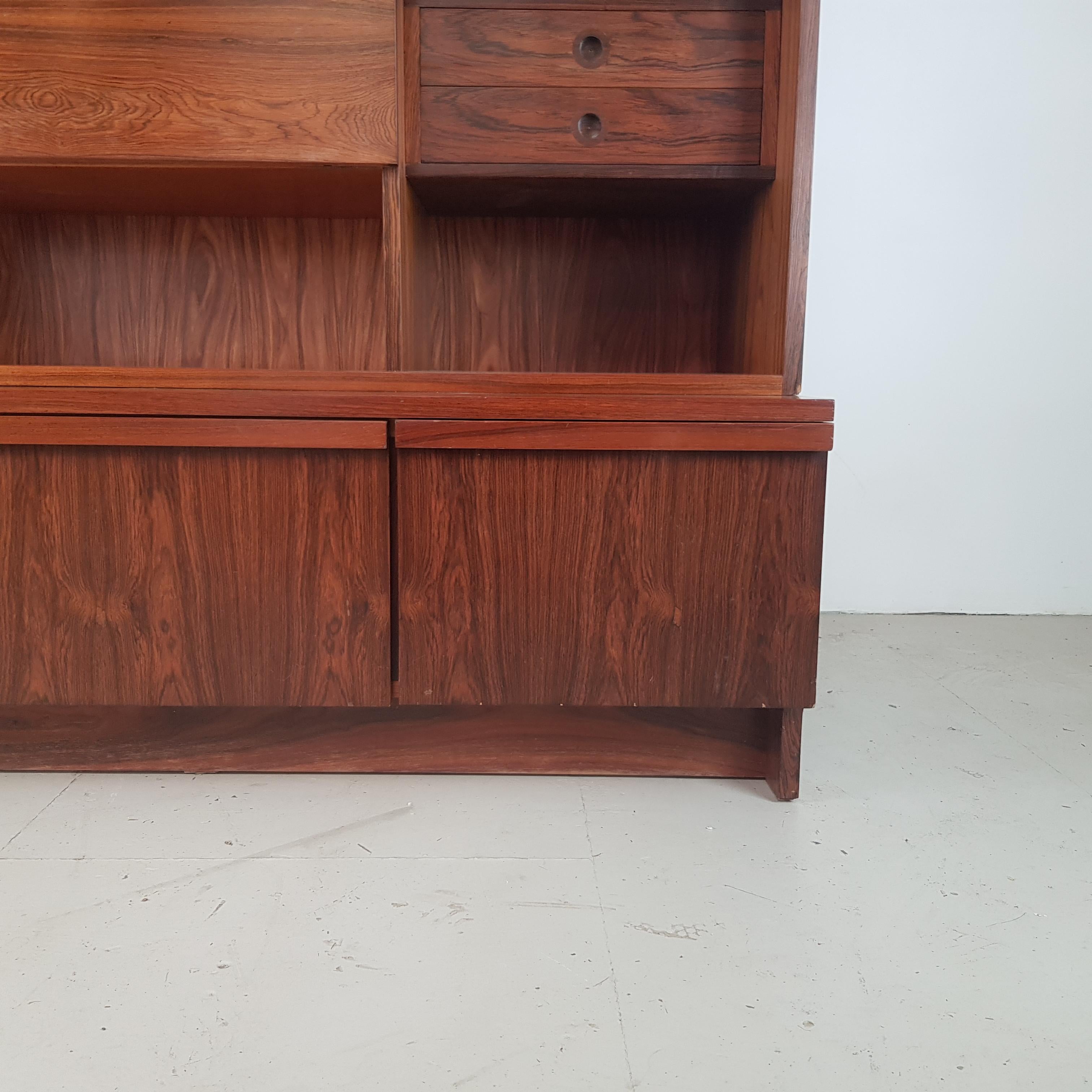 Vintage 1960s Rosewood Wall Unit by Robert Heritage for Archie Shine For Sale 5