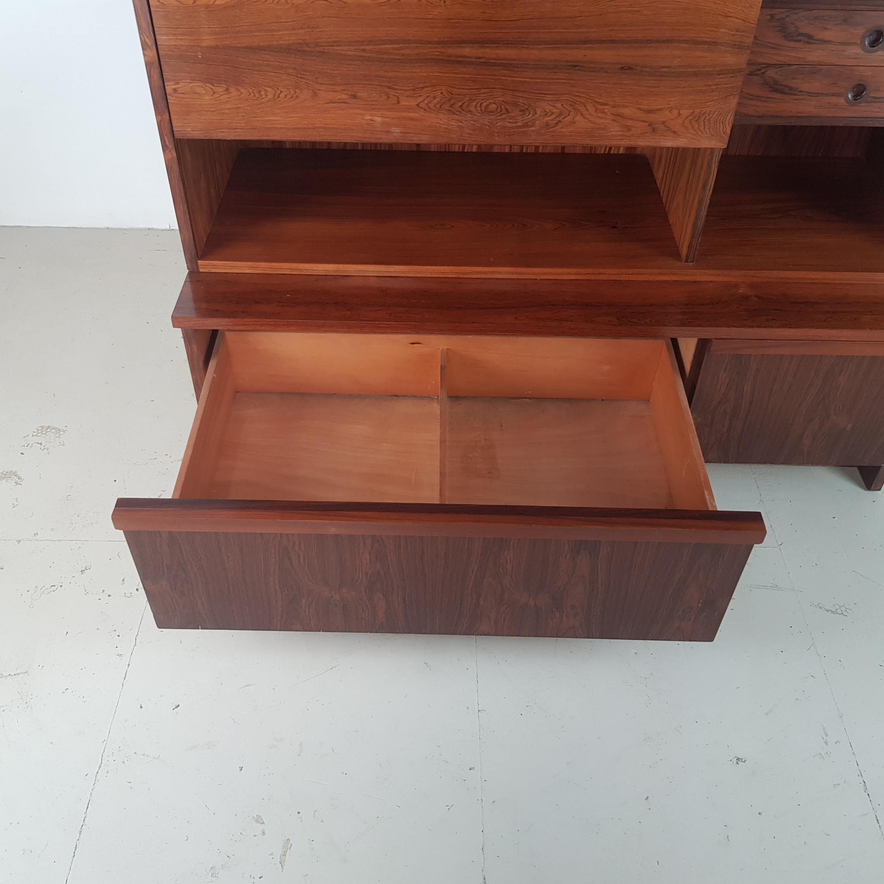 Vintage 1960s Rosewood Wall Unit by Robert Heritage for Archie Shine For Sale 1