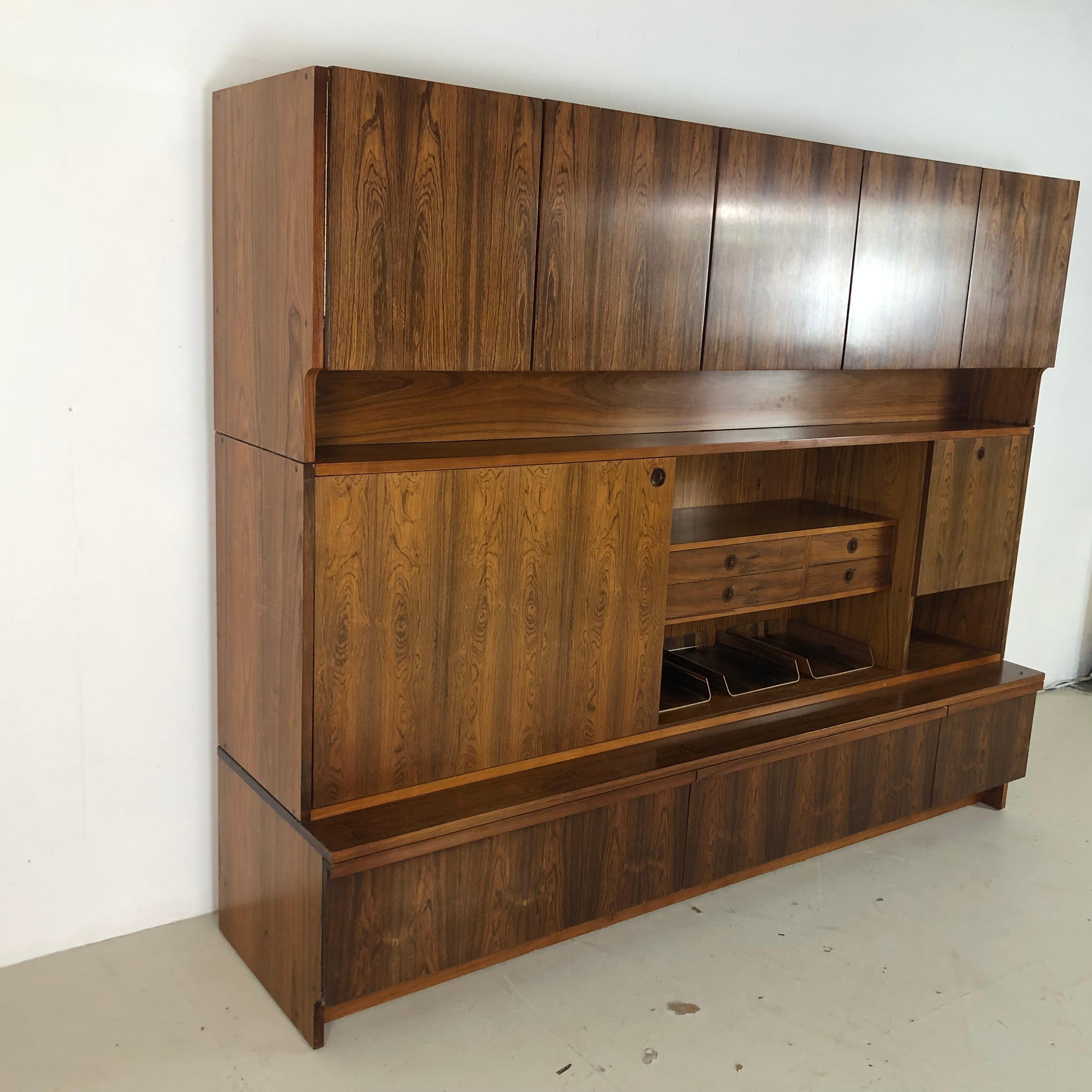Vintage 1960s Rosewood Wall Unit by Robert Heritage for Archie Shine For Sale 1