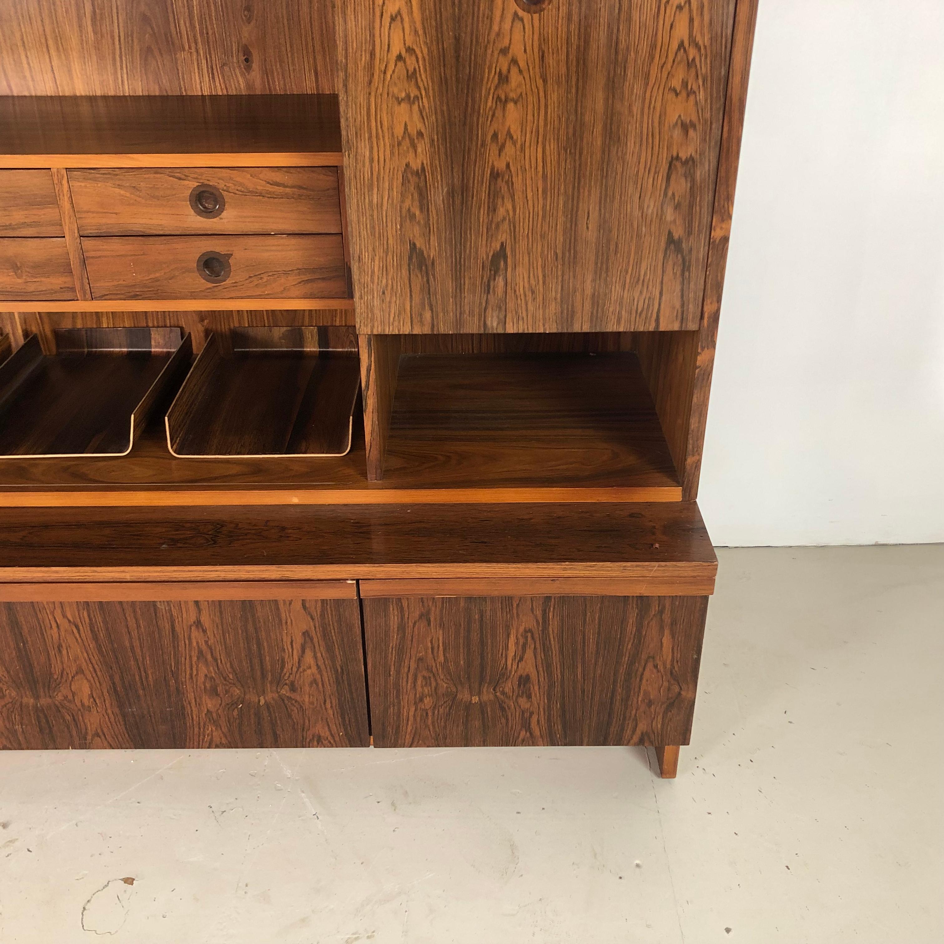 Vintage 1960s Rosewood Wall Unit by Robert Heritage for Archie Shine For Sale 3