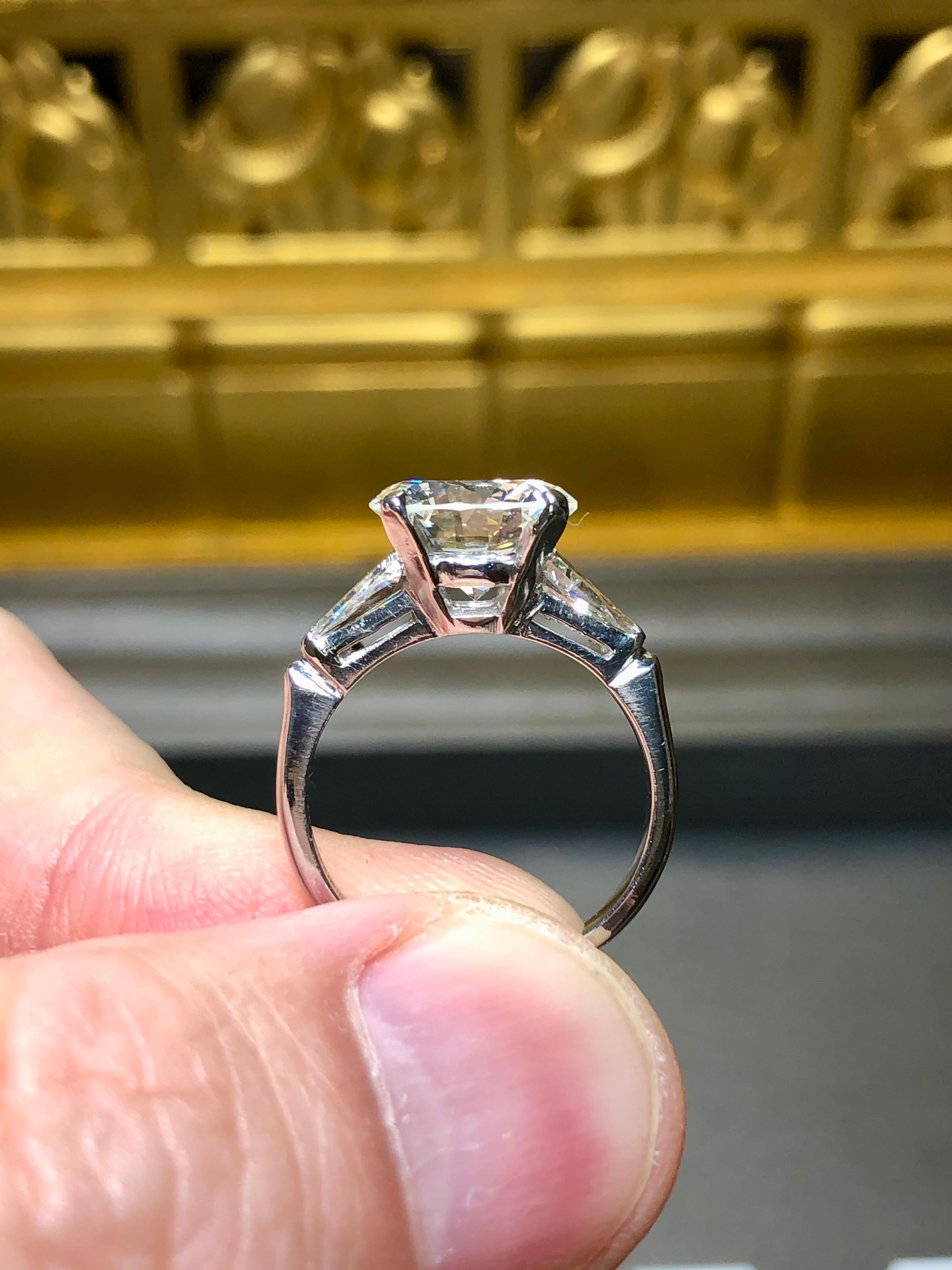 Vintage 1960’s Round Diamond 3 Stone Baguette Engagement Ring 3.53ct I Si1 GIA For Sale 5